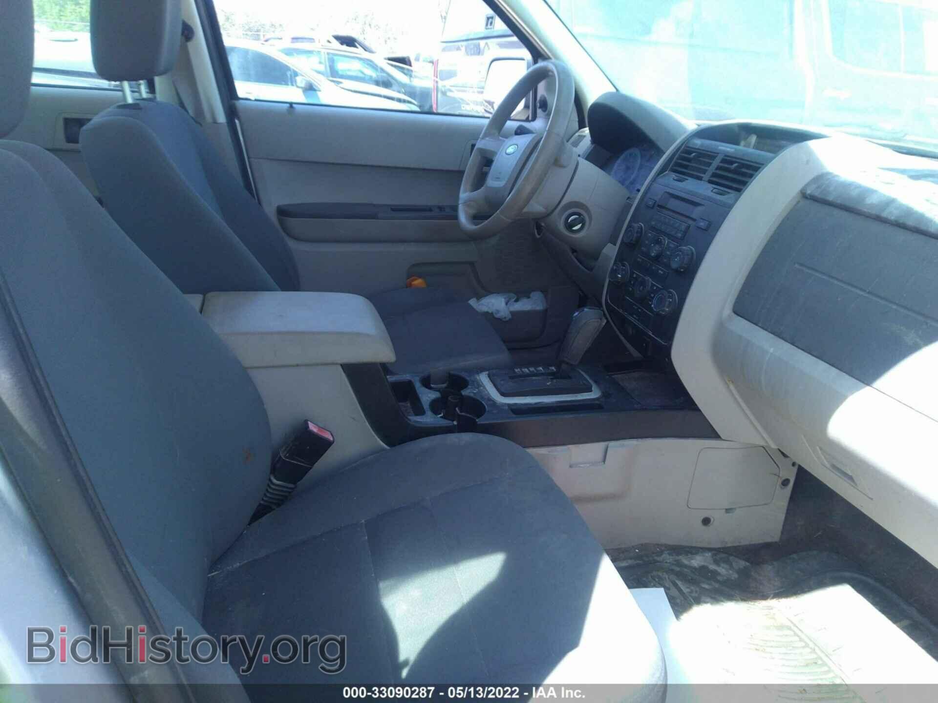 2010 Ford ESCAPE (VIN 1FMCU9C77AKA09729) — фото 5 из 11
