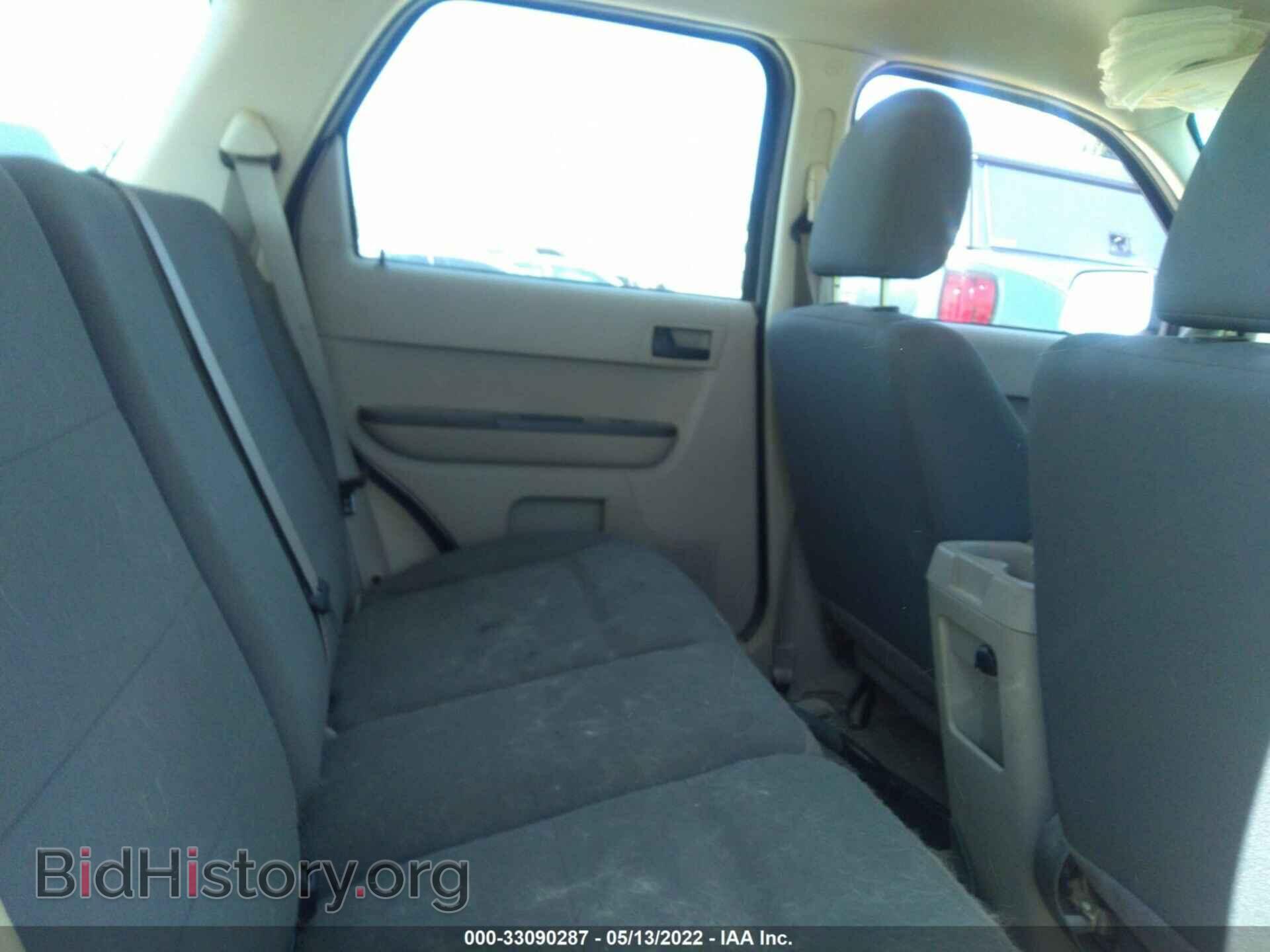 2010 Ford ESCAPE (VIN 1FMCU9C77AKA09729) — фото 8 из 11
