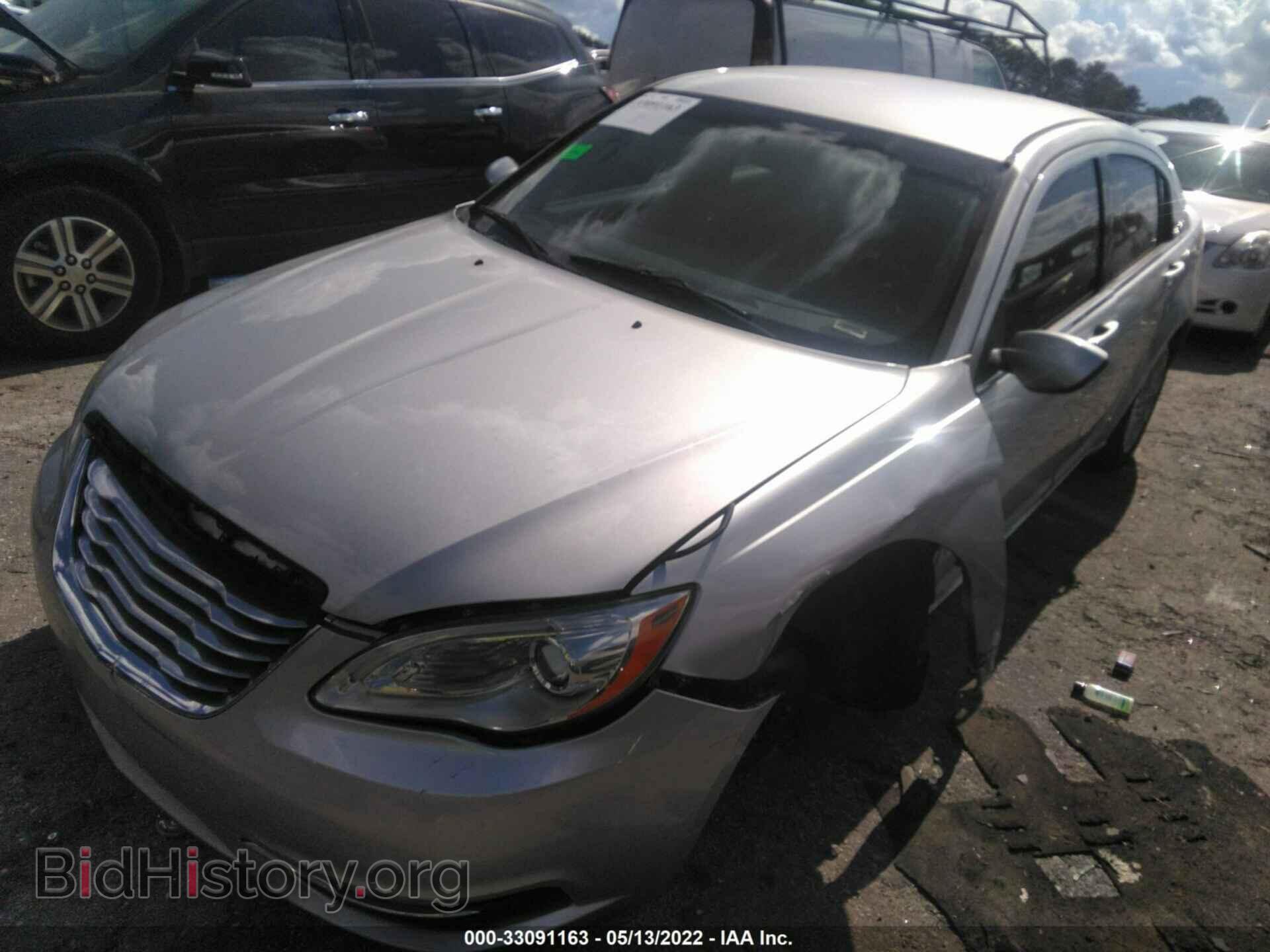 2012 CHRYSLER 200 - VIN: 1C3CCBABXCN175531 - Фото 2