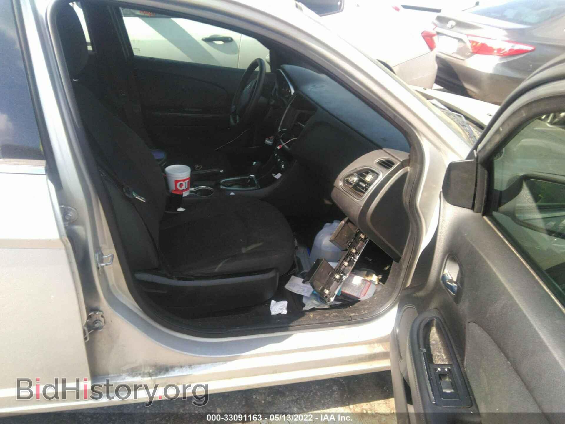 2012 CHRYSLER 200 - VIN: 1C3CCBABXCN175531 - Фото 5