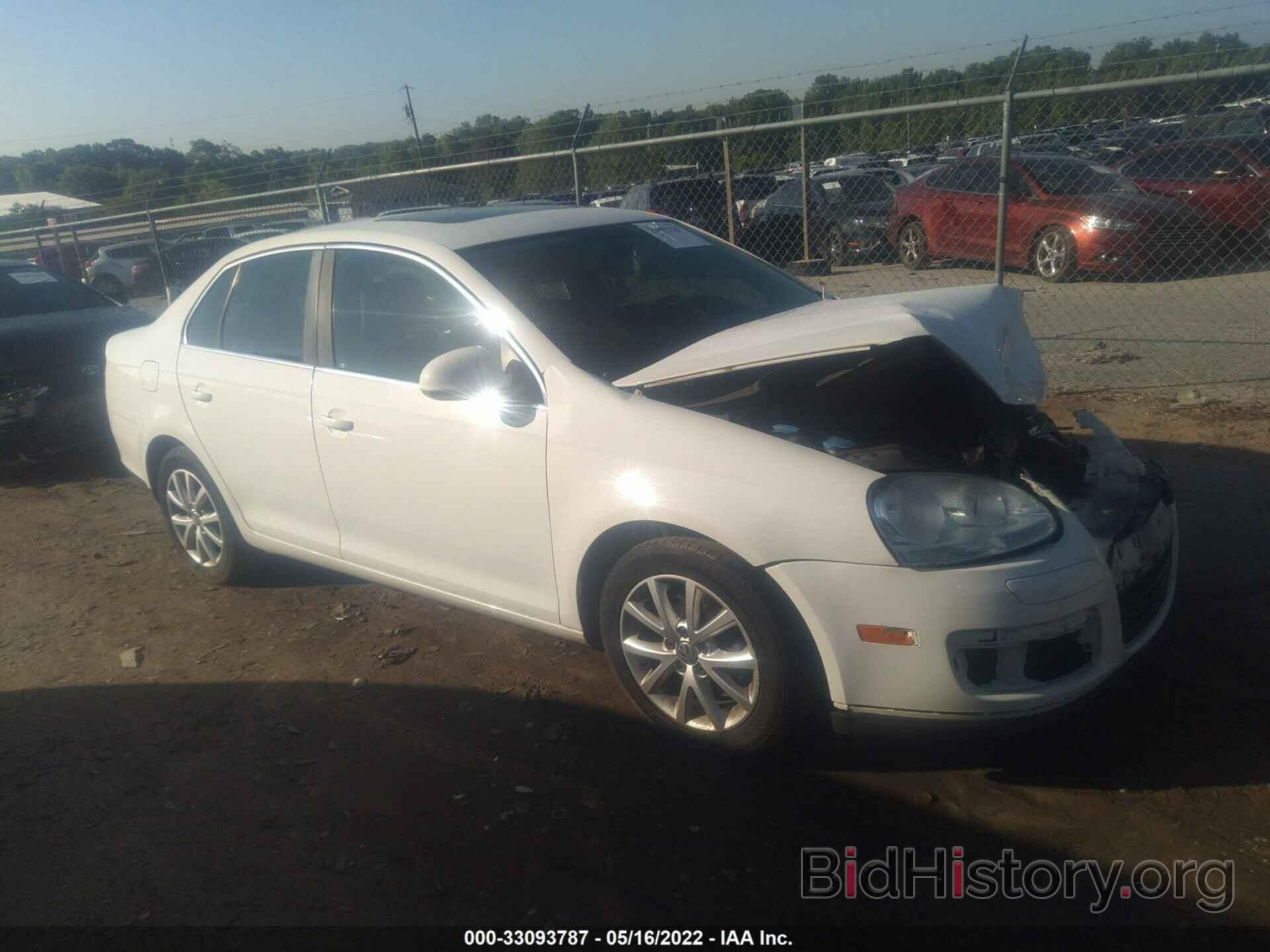 Photo 3VWRX7AJ7AM030692 - VOLKSWAGEN JETTA SEDAN 2010