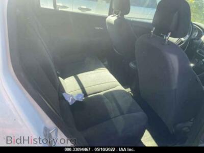 2013 Chrysler 200 Touring, белый — VIN 1C3CCBBB7DN734758, IAAI