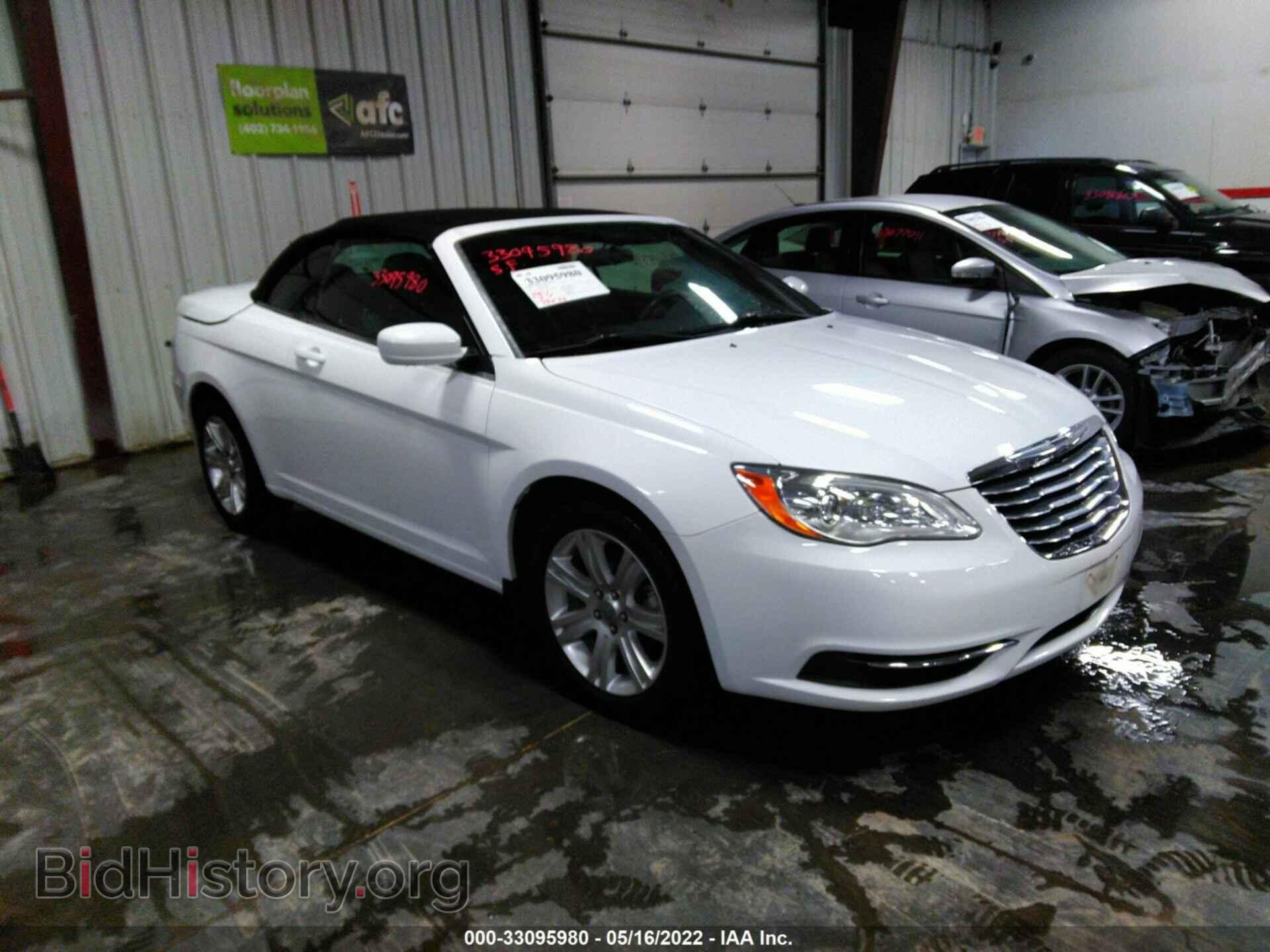 Photo 1C3BC2EB6BN611697 - CHRYSLER 200 2011