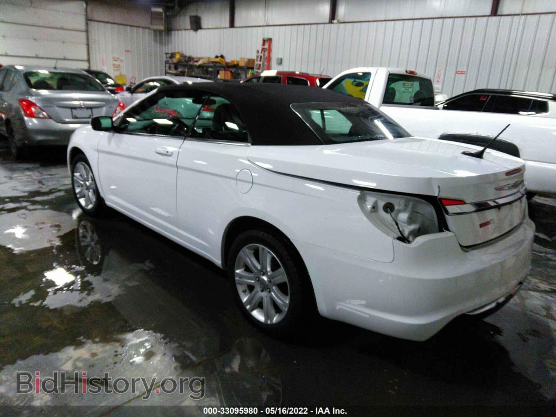 2011 CHRYSLER 200 - VIN: 1C3BC2EB6BN611697 - Photo 3