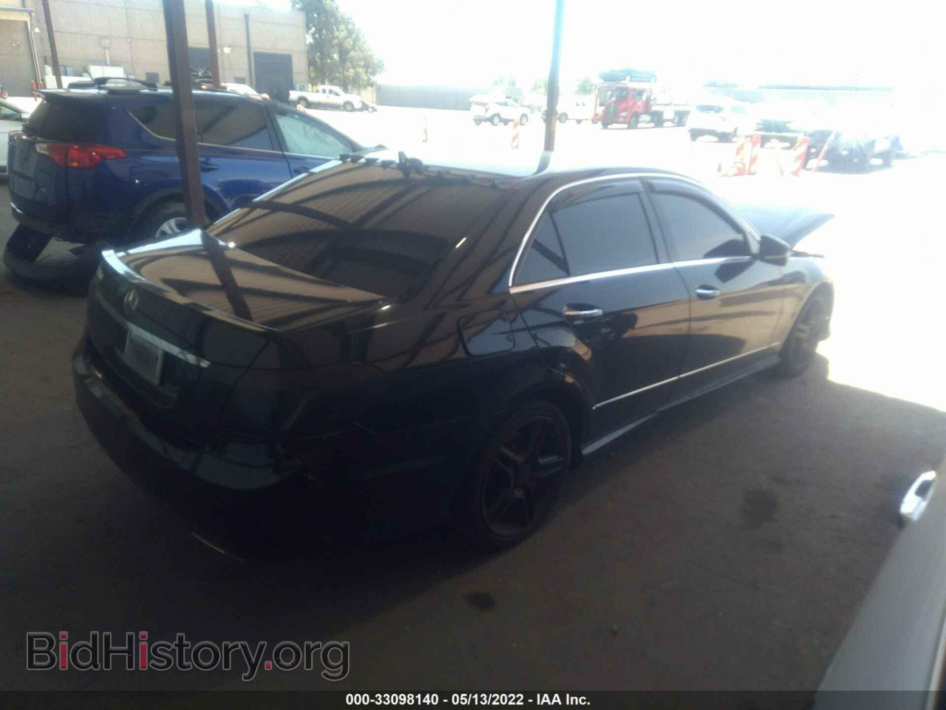 2013 MERCEDES-BENZ E-CLASS - VIN: WDDHF5KB2DA690143 - Фото 4