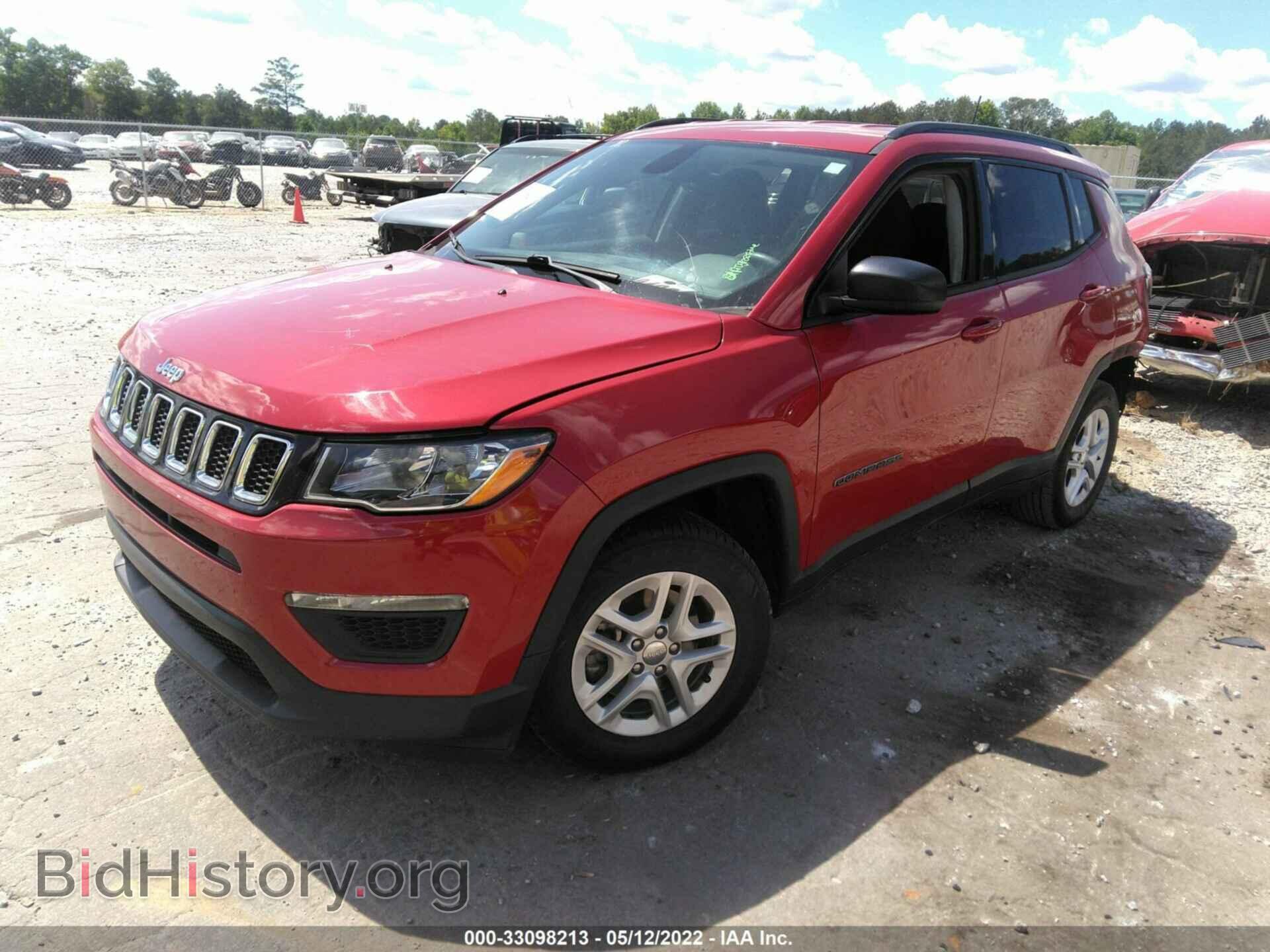 2018 JEEP COMPASS - VIN: 3C4NJCAB9JT233108 - Фото 2