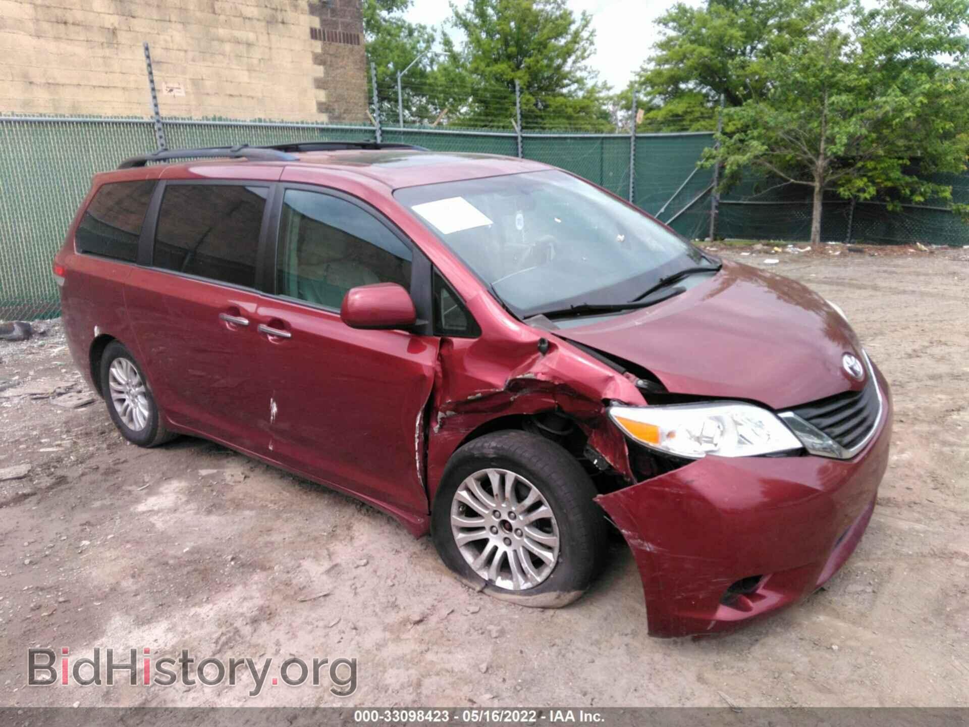 Фотография 5TDYK3DC8DS396362 - TOYOTA SIENNA 2013