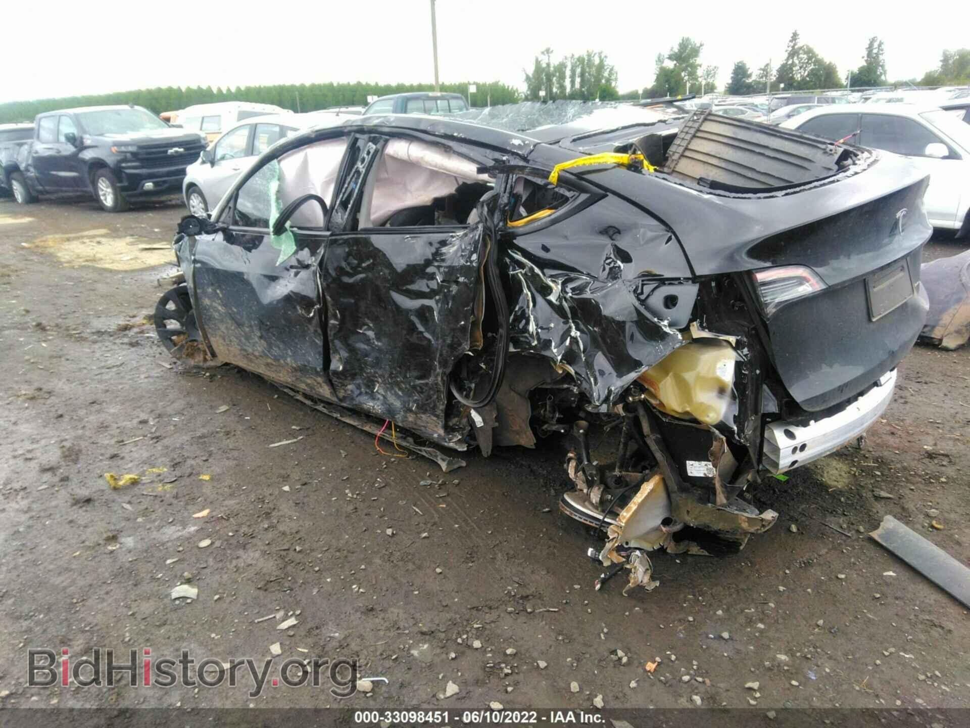 2022 TESLA MODEL Y - VIN: 7SAYGDEE8NF371431 - Фото 3