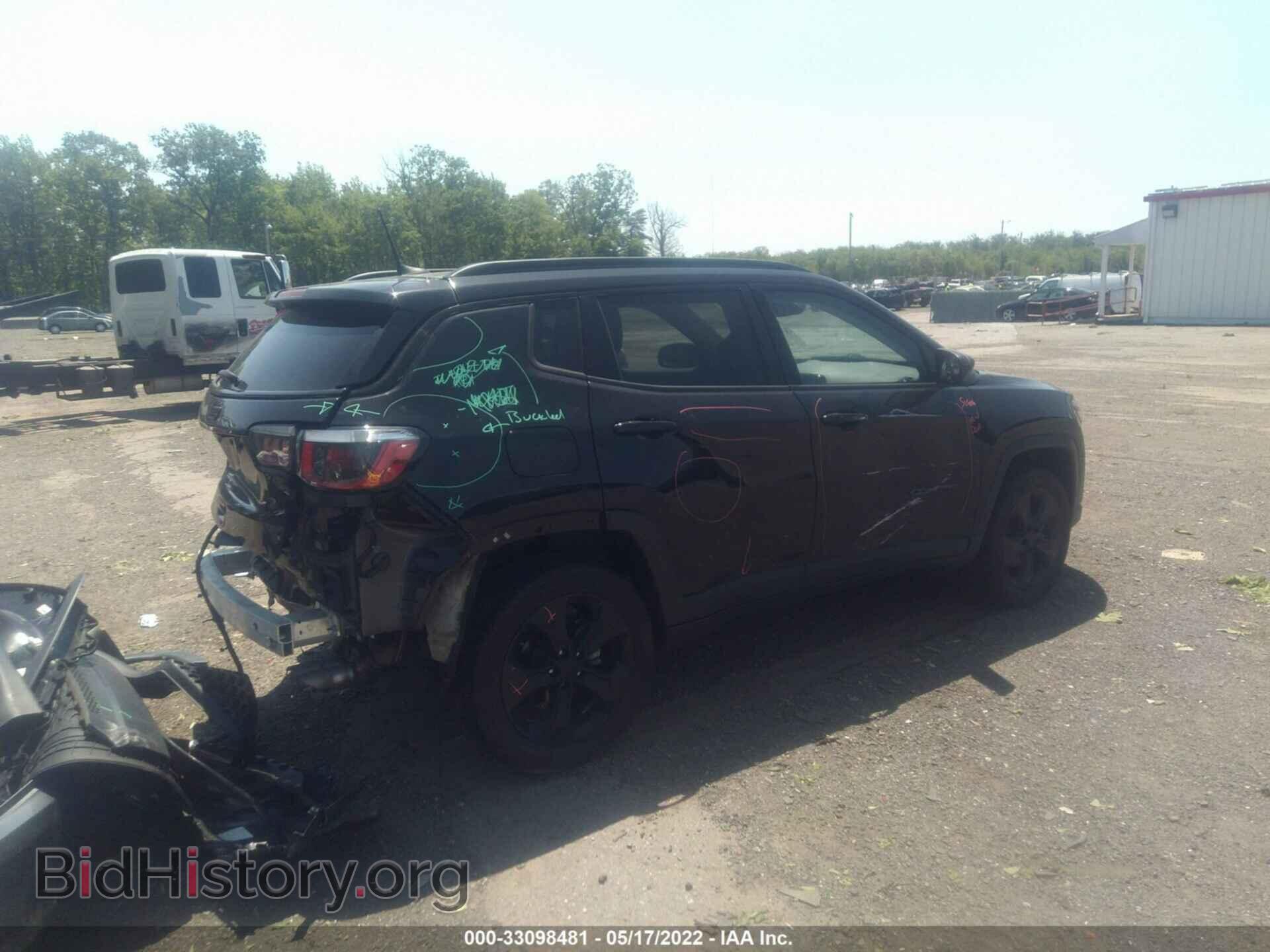 2019 JEEP COMPASS - VIN: 3C4NJDBB3KT696335 - Фото 4