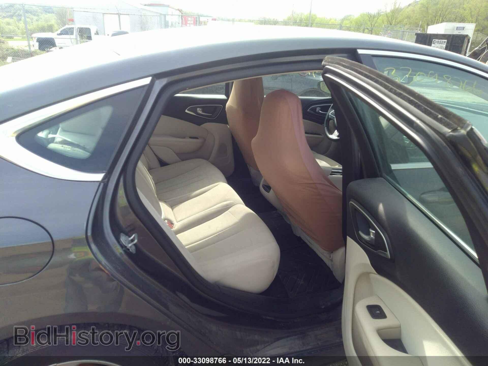 2015 CHRYSLER 200 - VIN: 1C3CCCAB1FN631636 - Фото 8