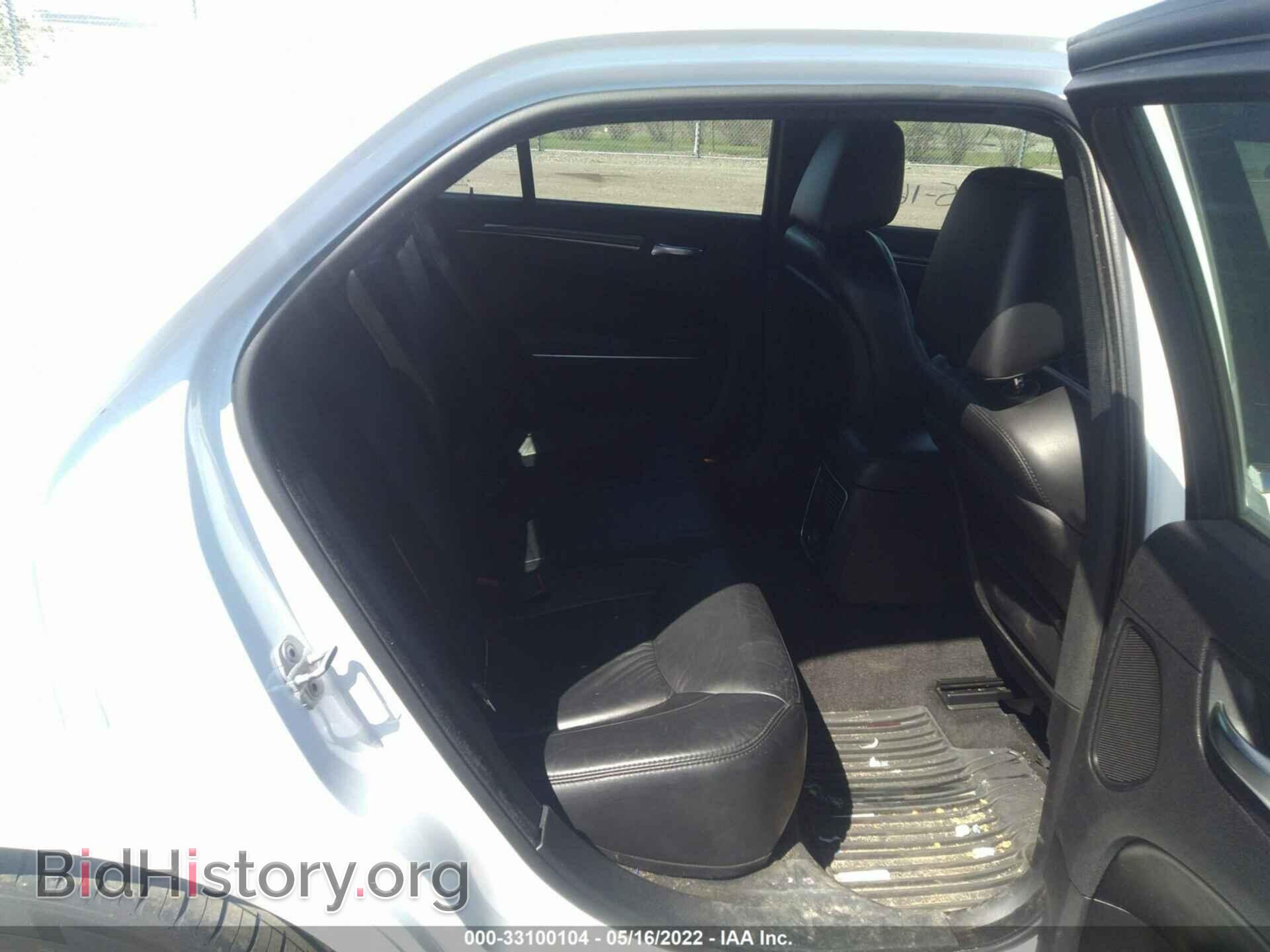 2011 CHRYSLER 300 - VIN: 2C3CA5CGXBH579940 - Фото 8