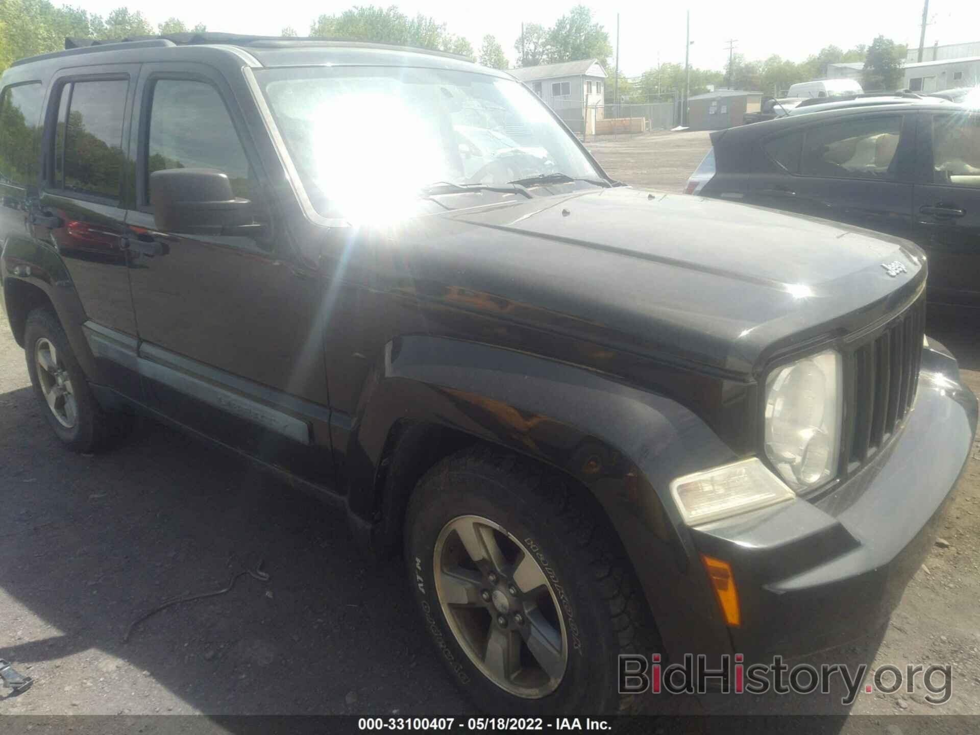 Photo 1J8GN28K08W201349 - JEEP LIBERTY 2008