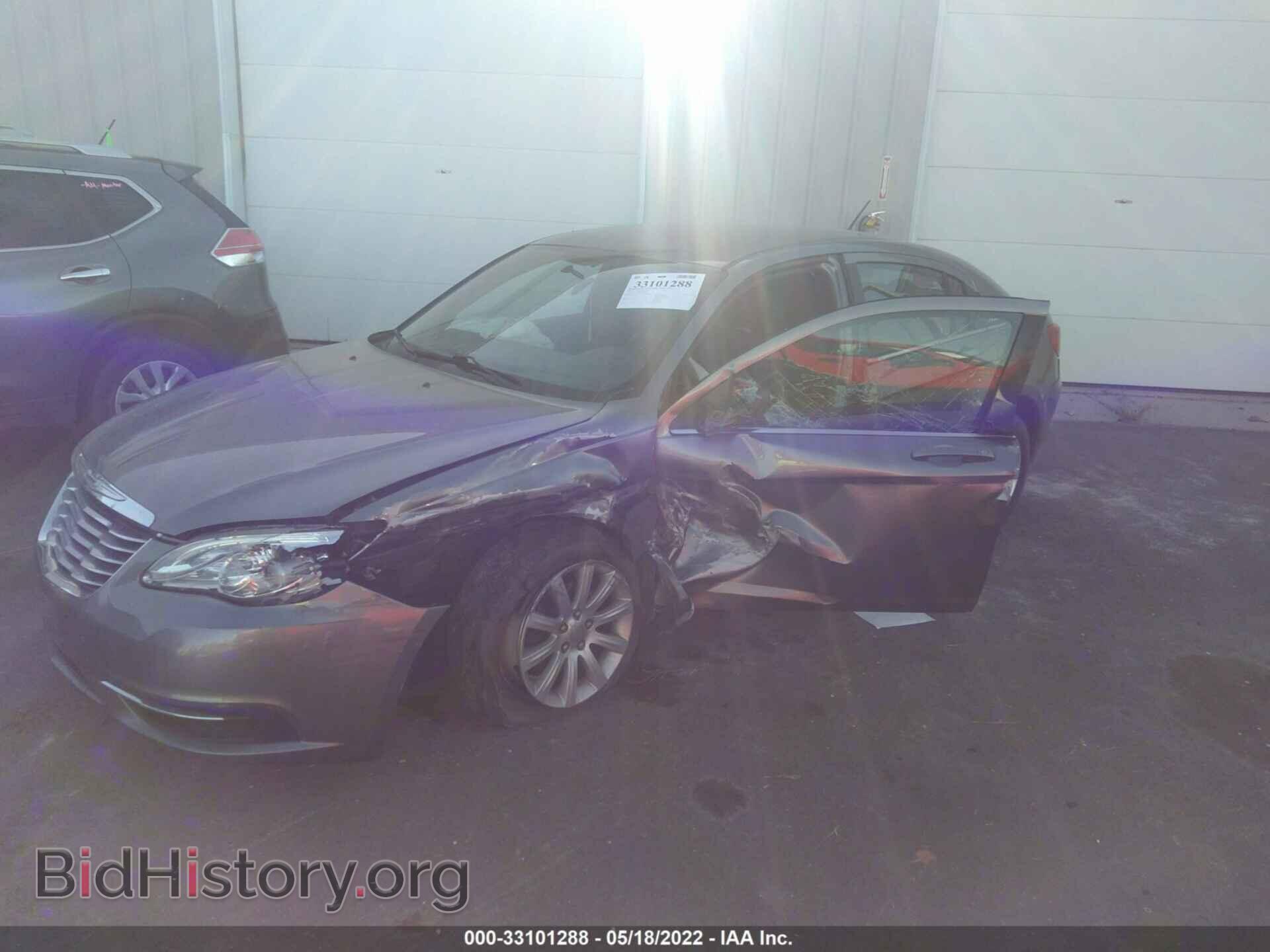 2012 CHRYSLER 200 - VIN: 1C3CCBBB2CN104449 - Фото 2