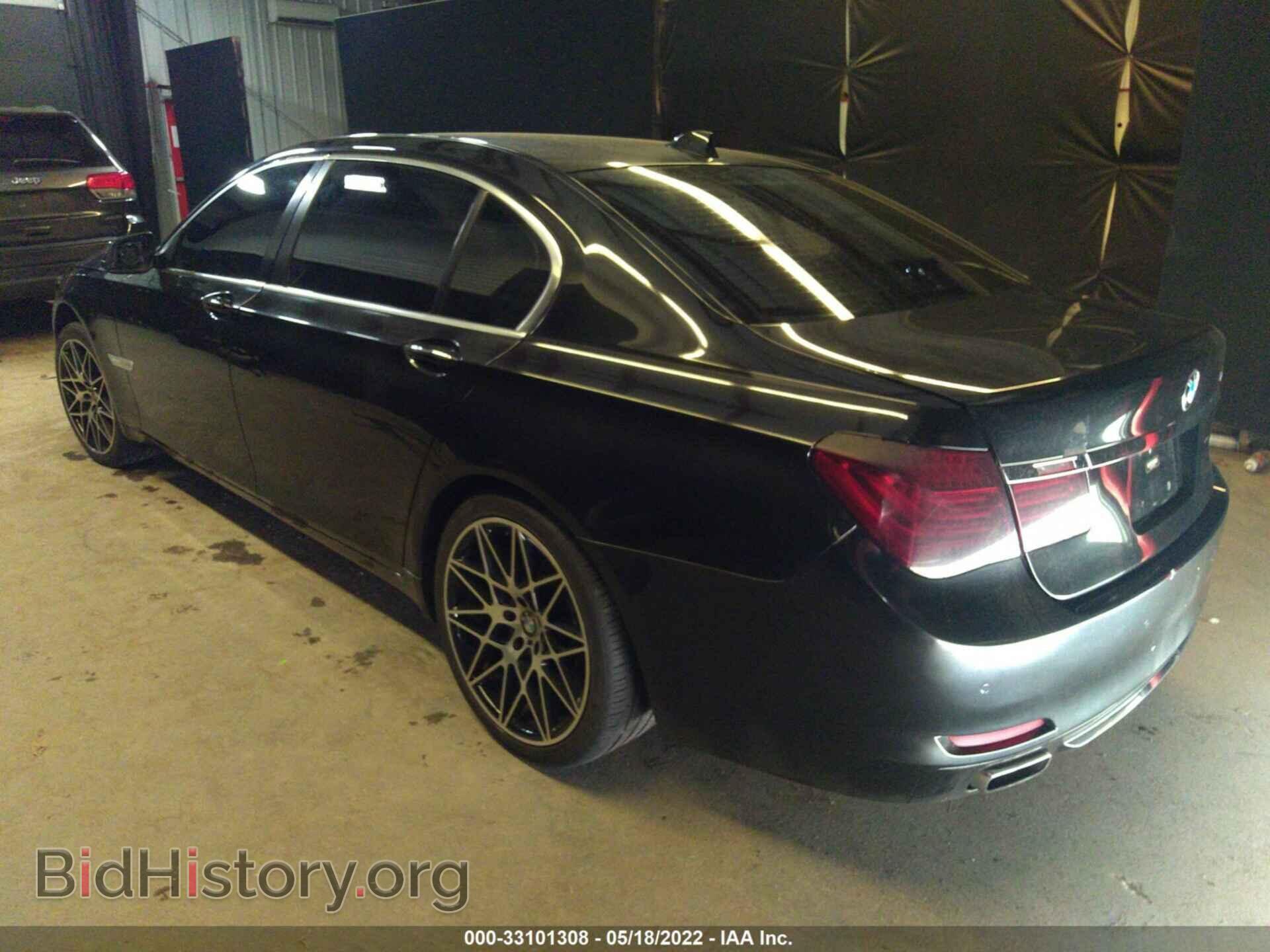 2012 BMW 7 SERIES - VIN: WBAKC8C5XCC435761 - Фото 3