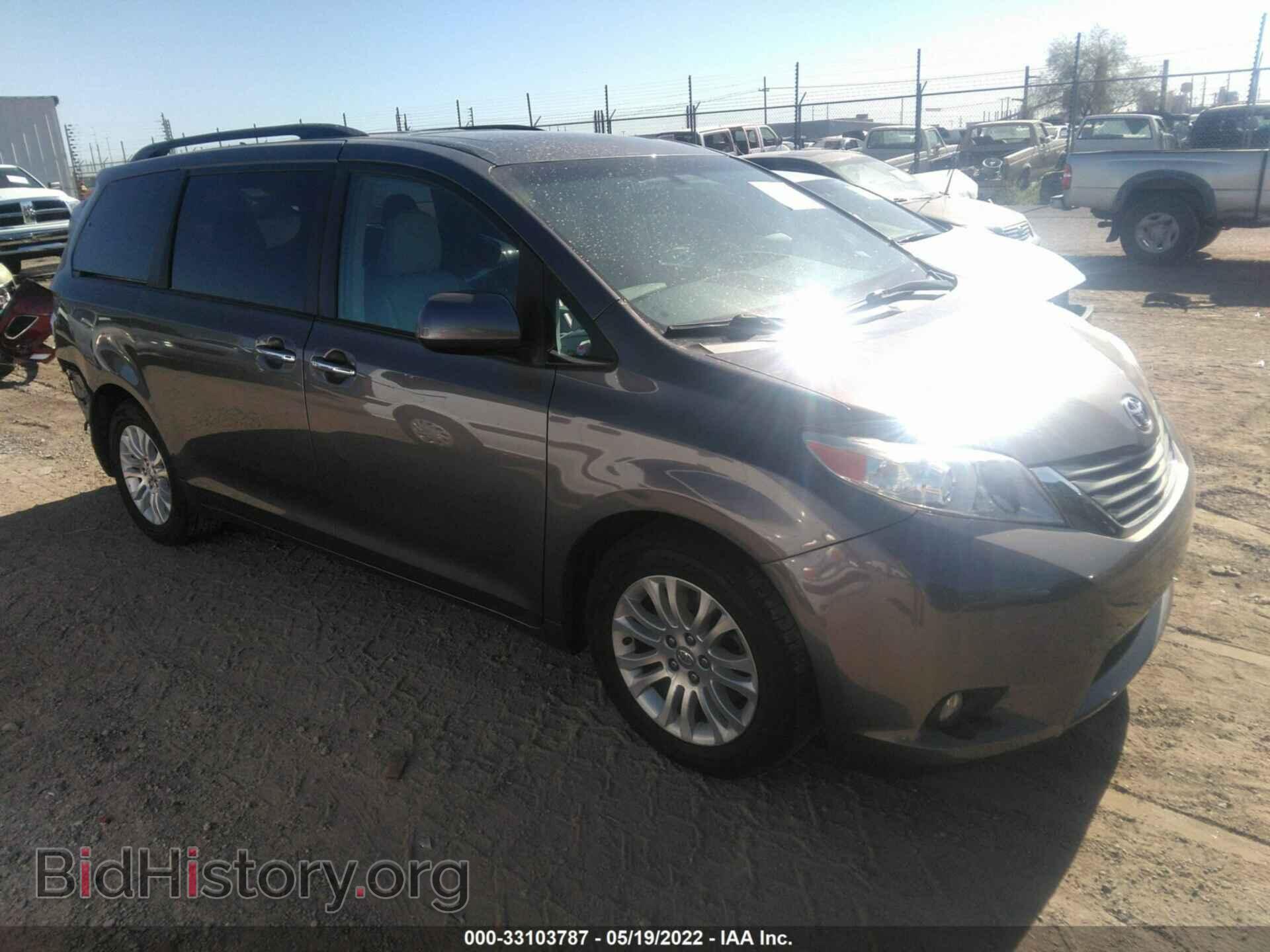 Photo 5TDYK3DC0CS205998 - TOYOTA SIENNA 2012