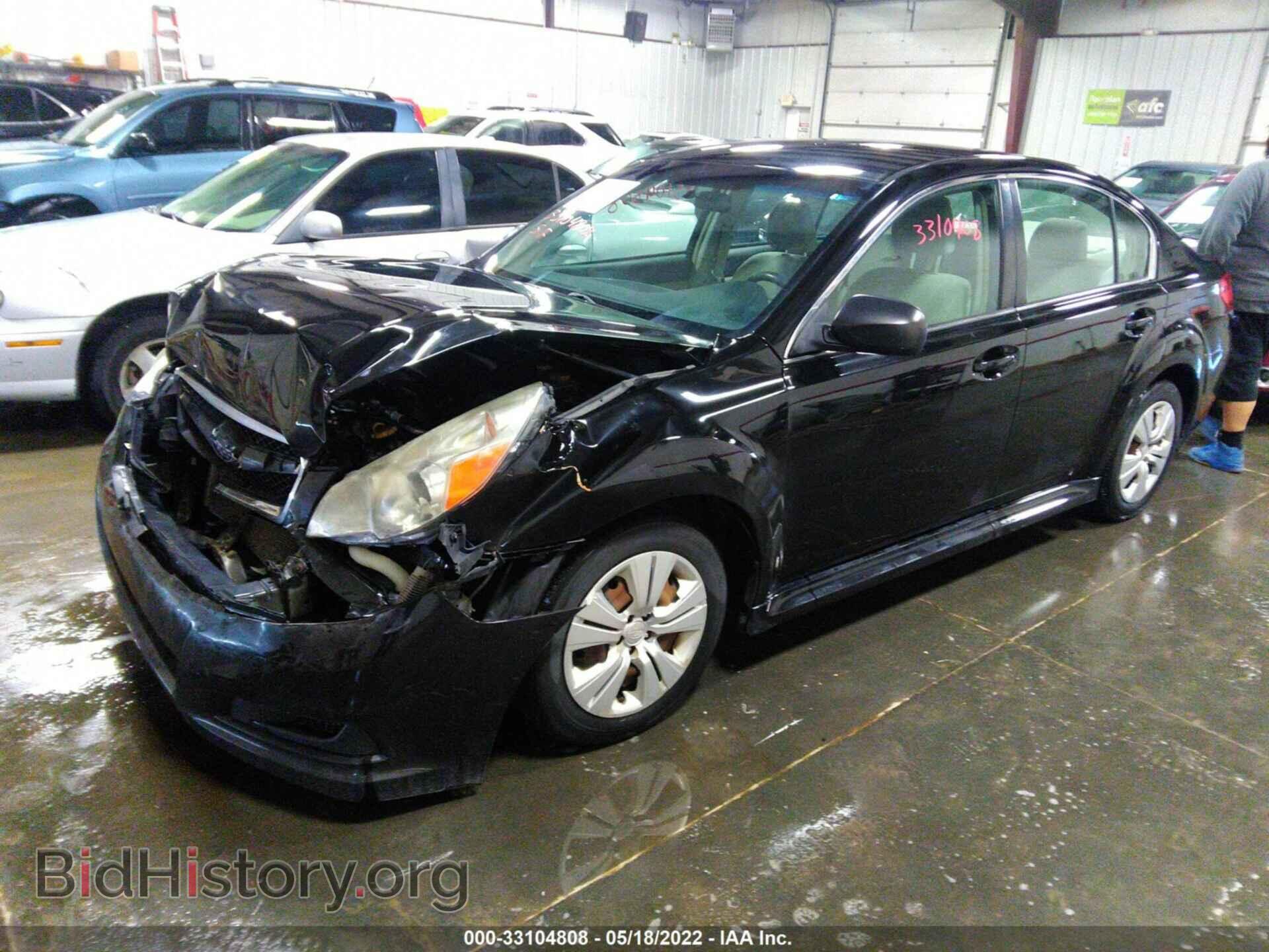 2011 SUBARU LEGACY - VIN: 4S3BMAA6XB1226050 - Фото 2