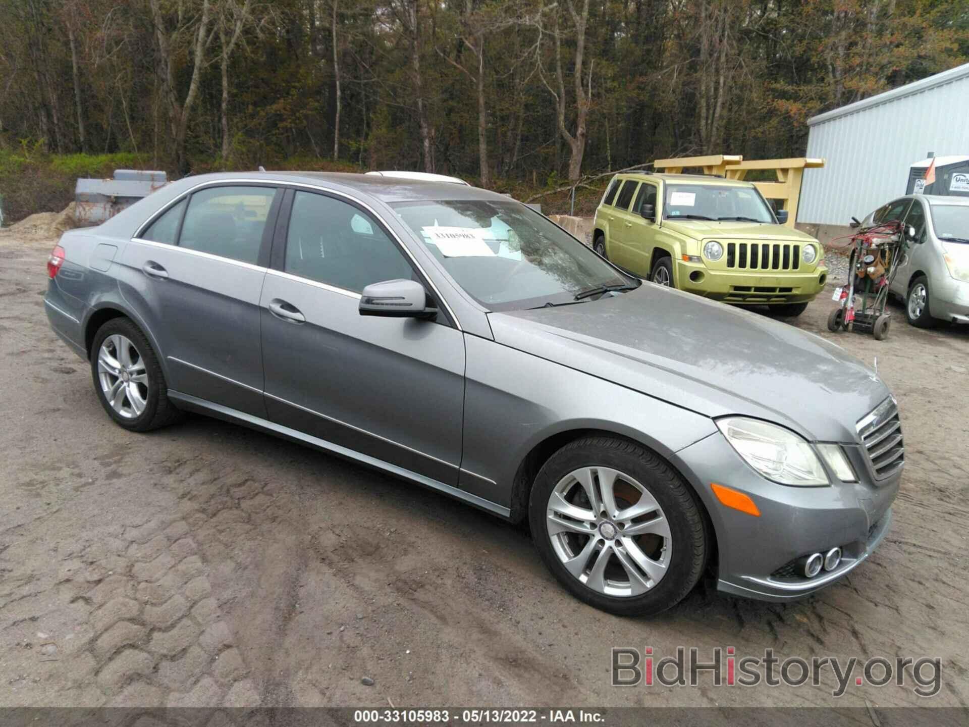 Photo WDDHF8HB8BA472326 - MERCEDES-BENZ E-CLASS 2011