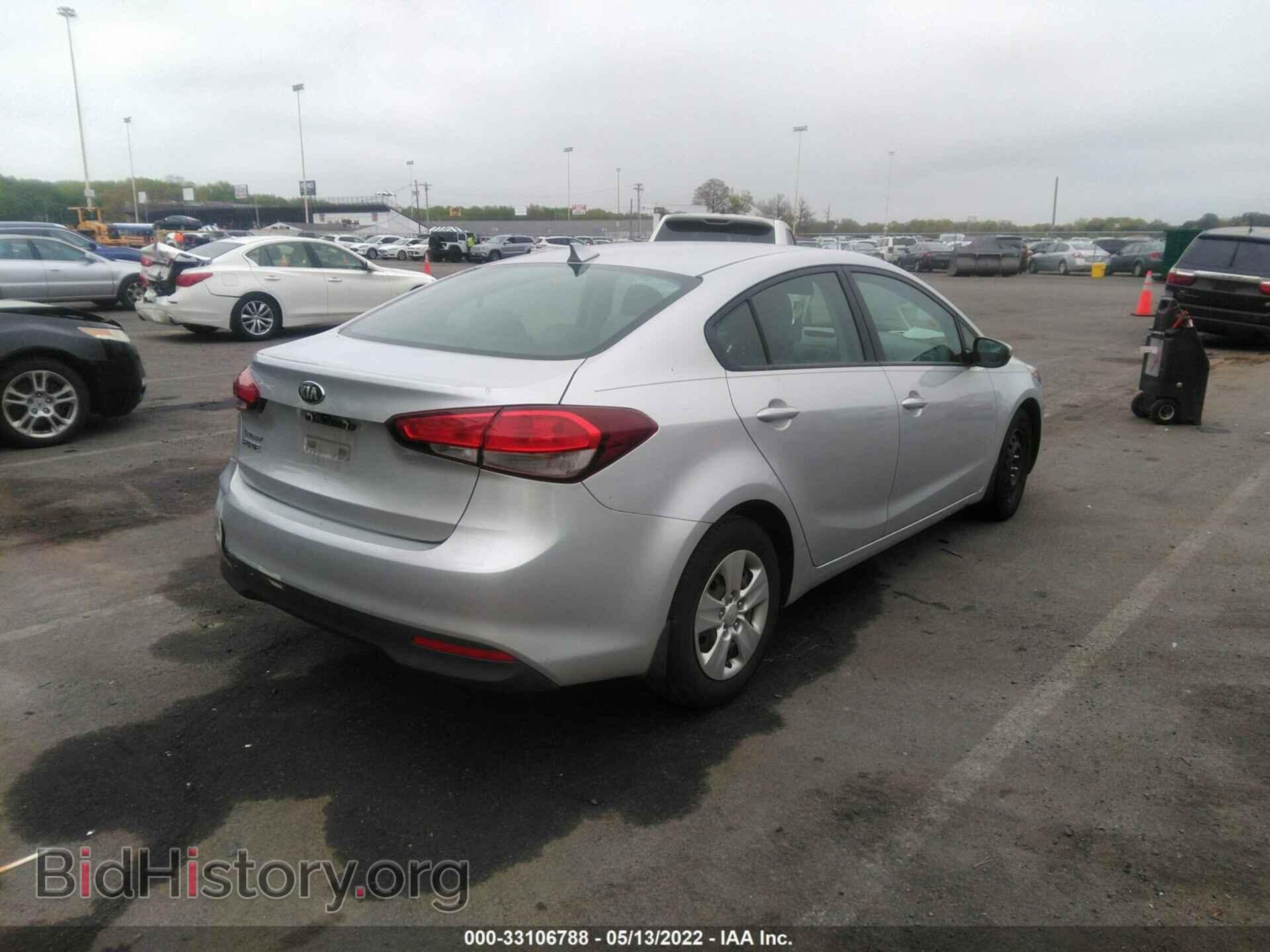 2017 KIA FORTE - VIN: 3KPFK4A79HE025313 - Photo 4