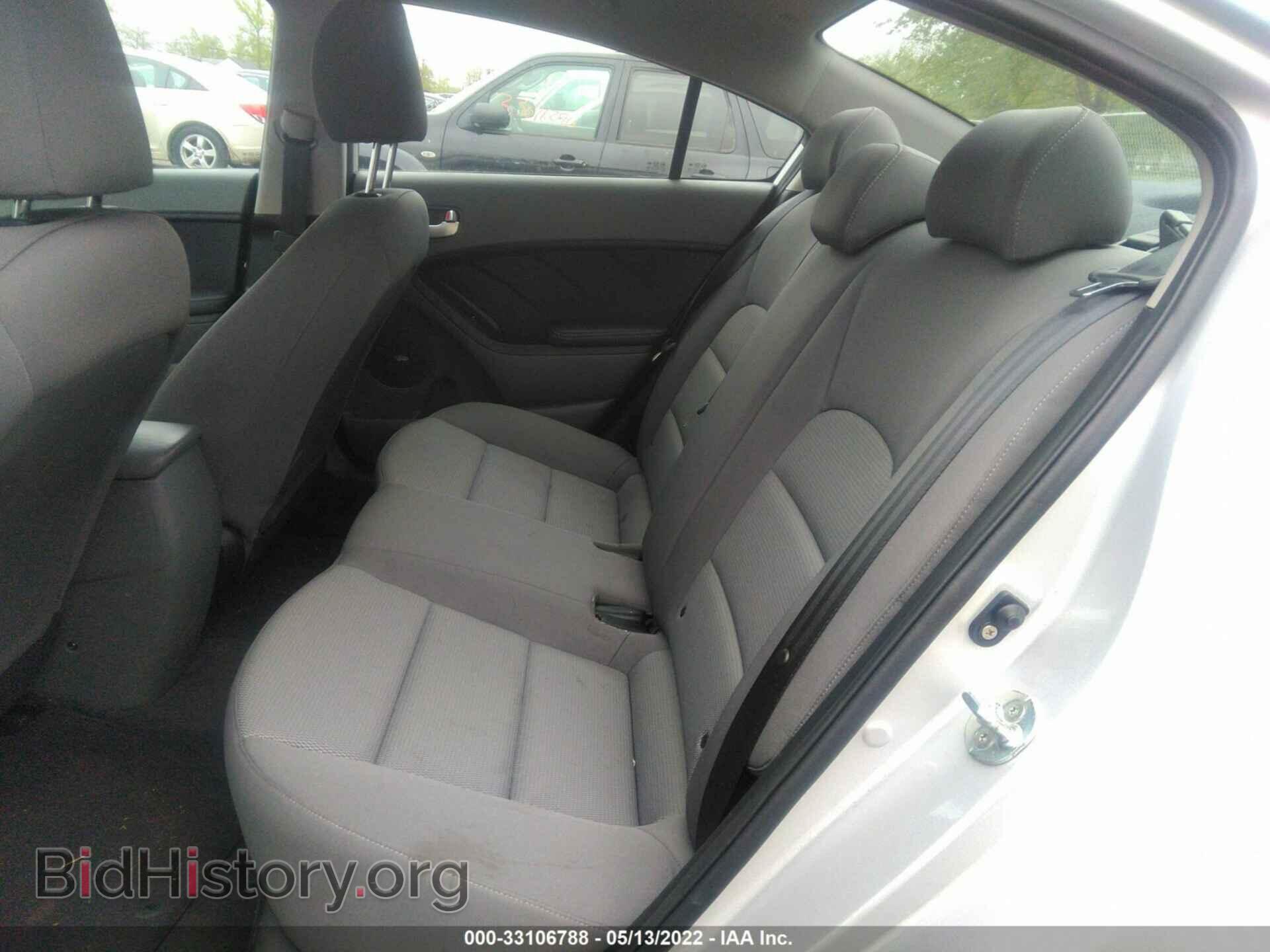 2017 KIA FORTE - VIN: 3KPFK4A79HE025313 - Photo 8