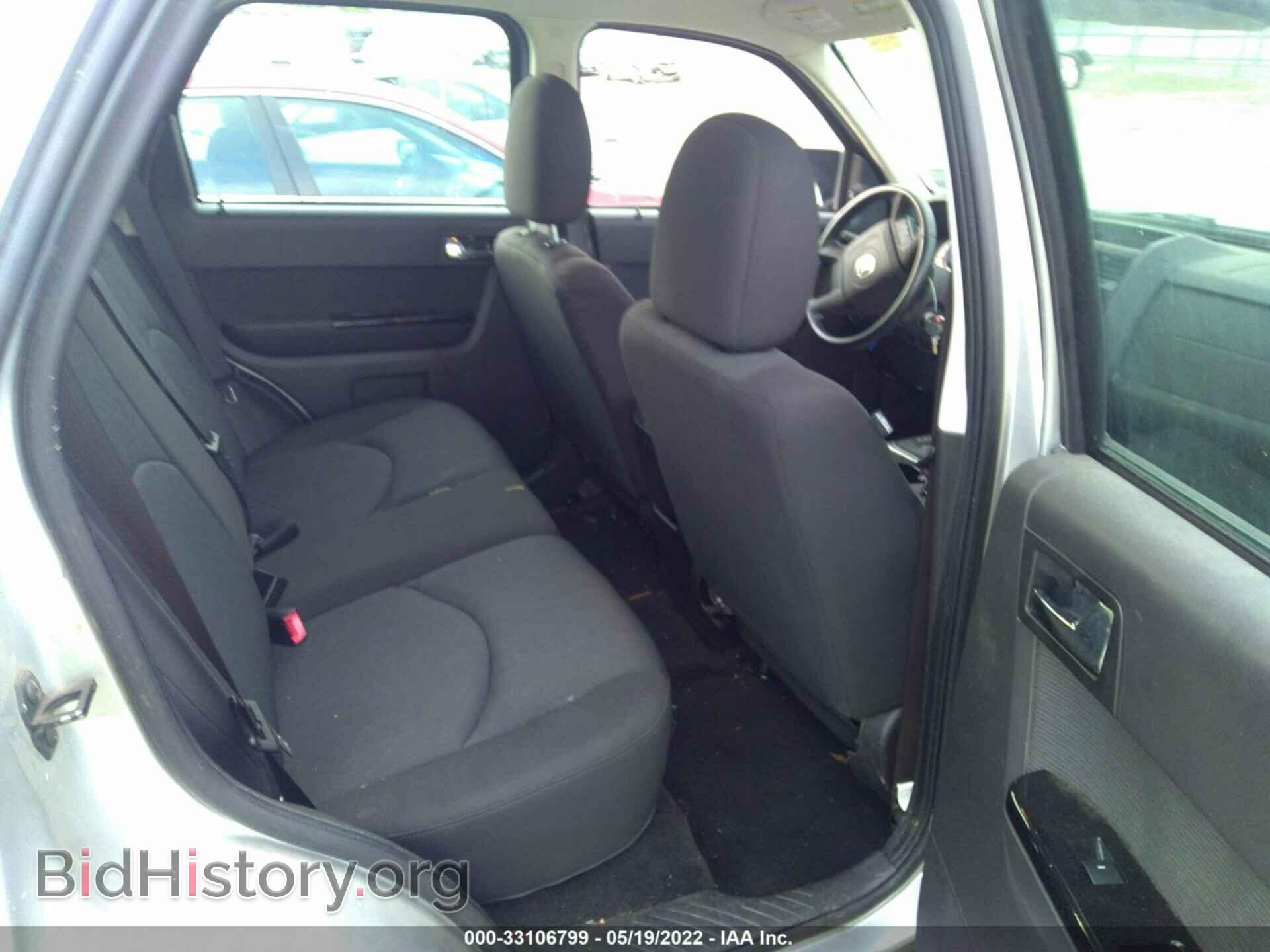 2010 MAZDA TRIBUTE - VIN: 4F2CY0C73AKM02261 - Фото 8
