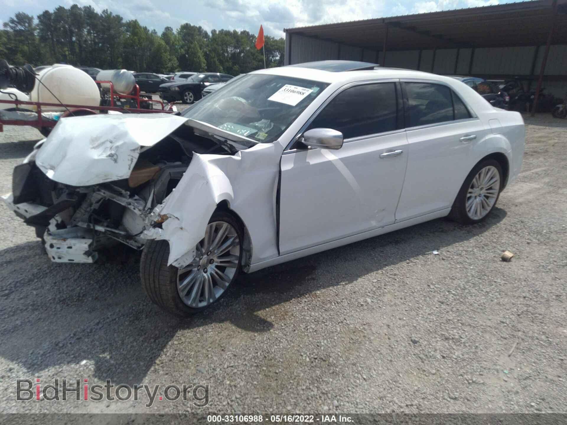 2013 CHRYSLER 300 - VIN: 2C3CCAPT6DH513348 - Фото 2