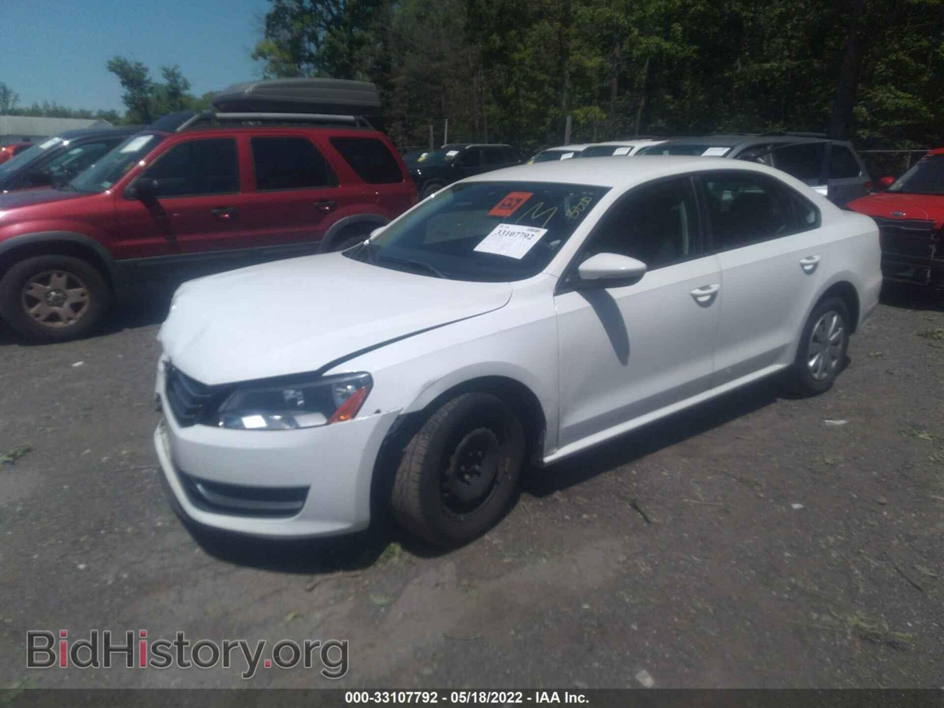 2012 VOLKSWAGEN PASSAT - VIN: 1VWAP7A37CC024104 - Photo 2