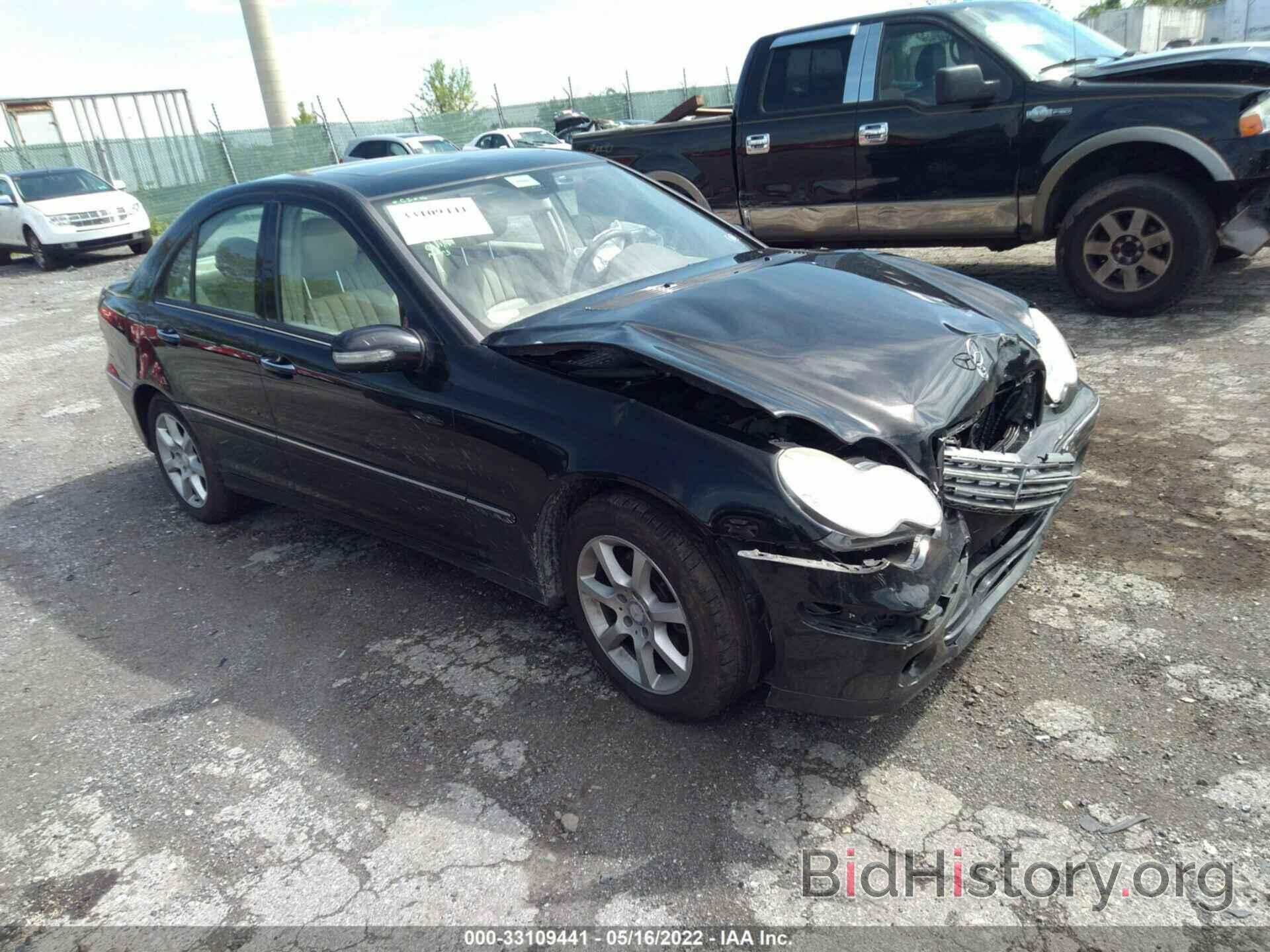 Photo WDBRF92H77F896946 - MERCEDES-BENZ C-CLASS 2007