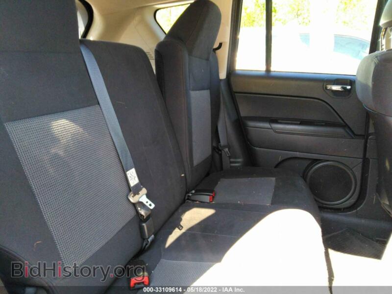 2011 Jeep COMPASS (VIN 1J4NF1FB1BD134346) — photo 8 of 11