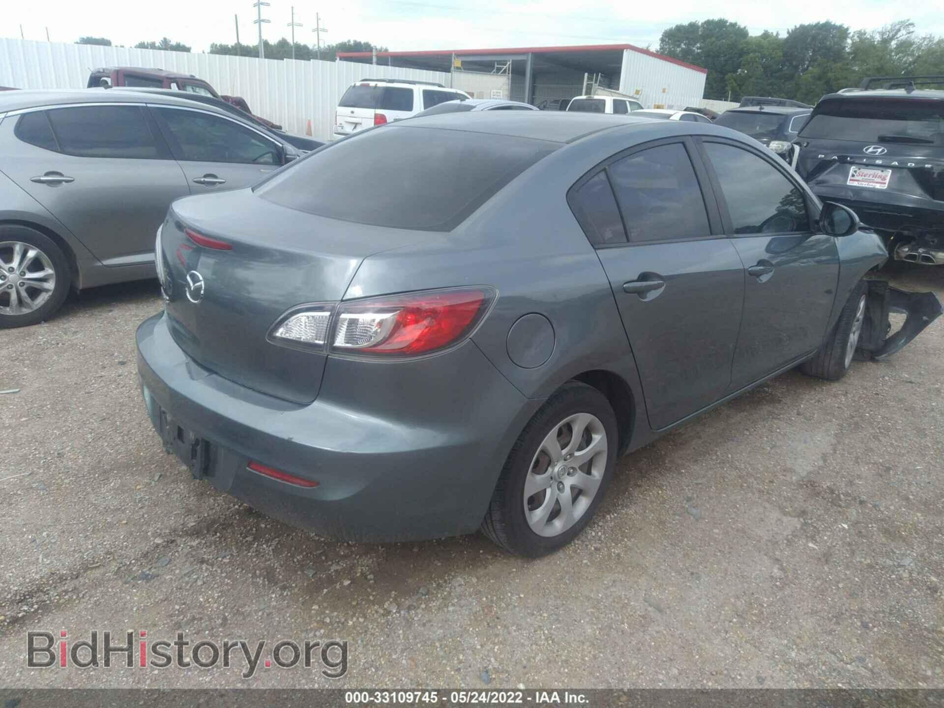 2013 MAZDA MAZDA3 - VIN: JM1BL1TF1D1811876 - Фото 4