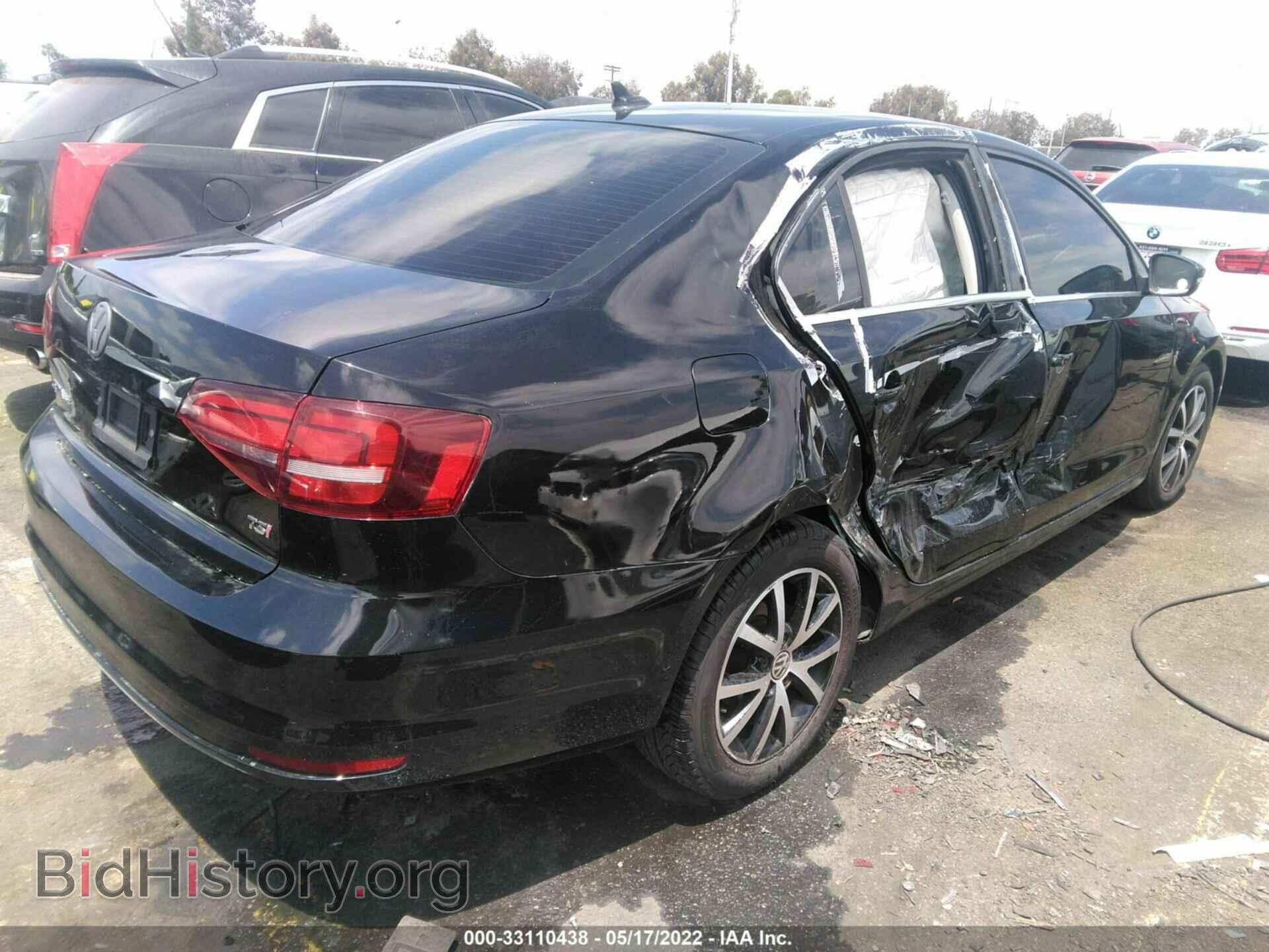 2017 VOLKSWAGEN JETTA - VIN: 3VWDB7AJ3HM323833 - Фото 4