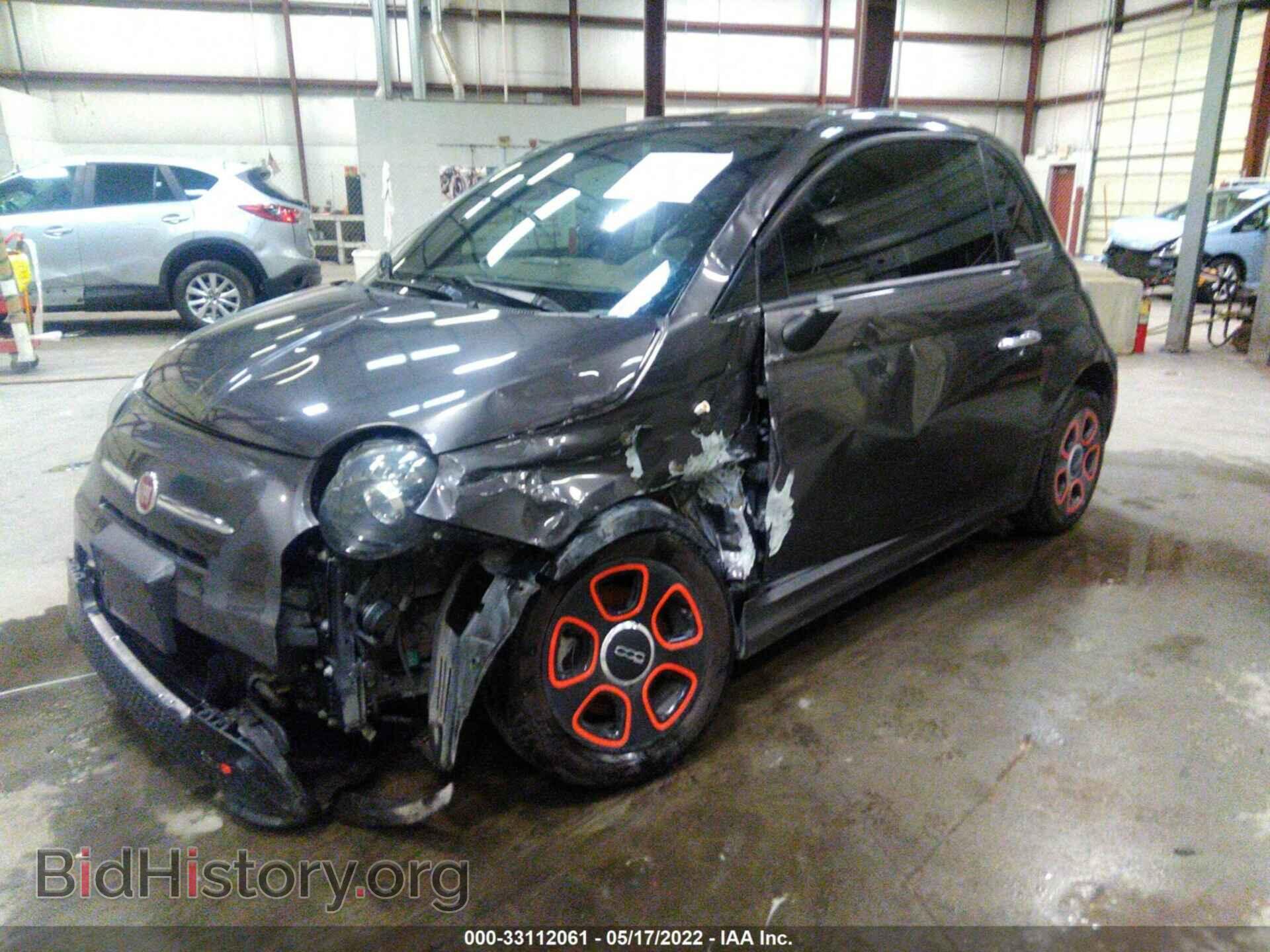 2015 FIAT 500E - VIN: 3C3CFFGE9FT732756 - Фото 2