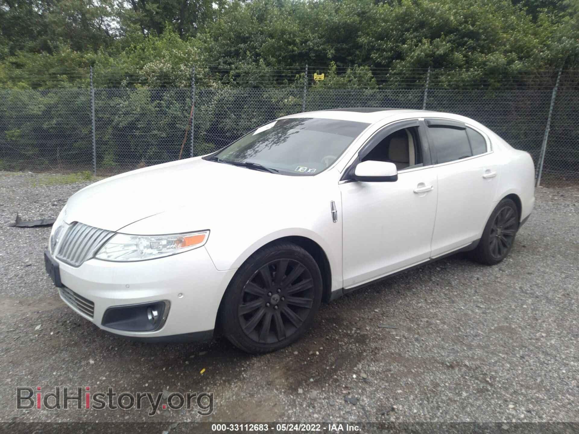 2011 LINCOLN MKS - VIN: 1LNHL9FT8BG606572 - Фото 2