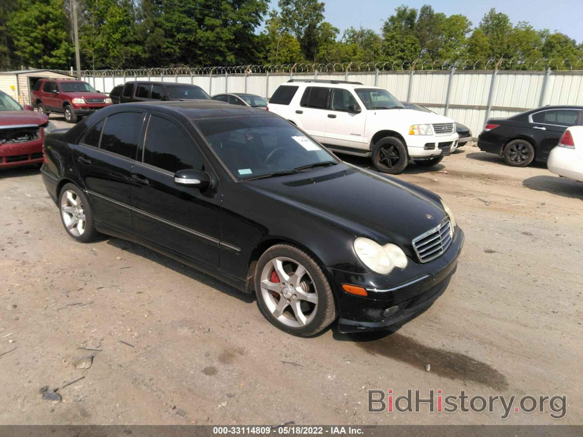 Photo WDBRF52H87E024810 - MERCEDES-BENZ C-CLASS 2007