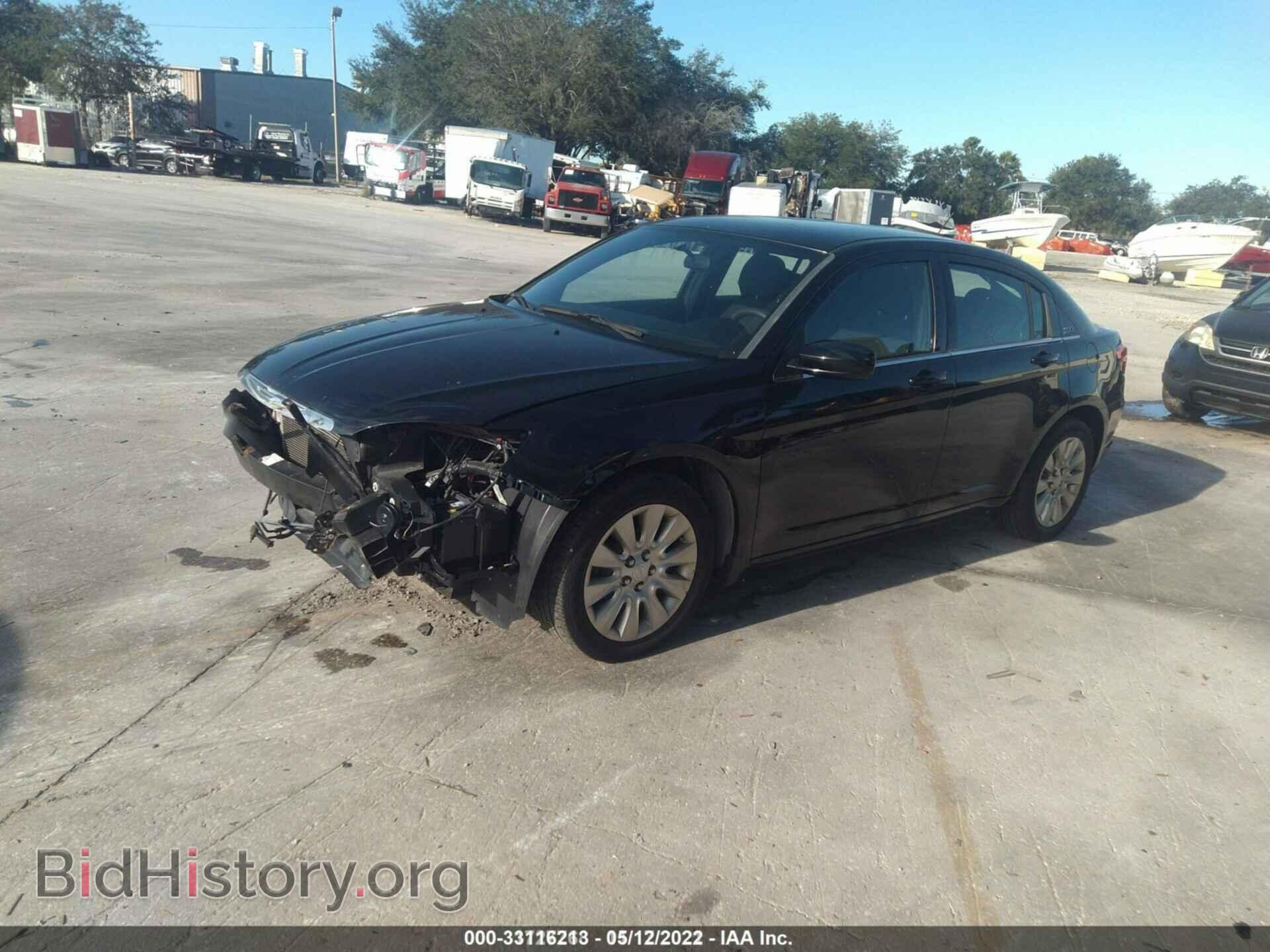 2012 CHRYSLER 200 - VIN: 1C3CCBAB8CN320193 - Фото 2