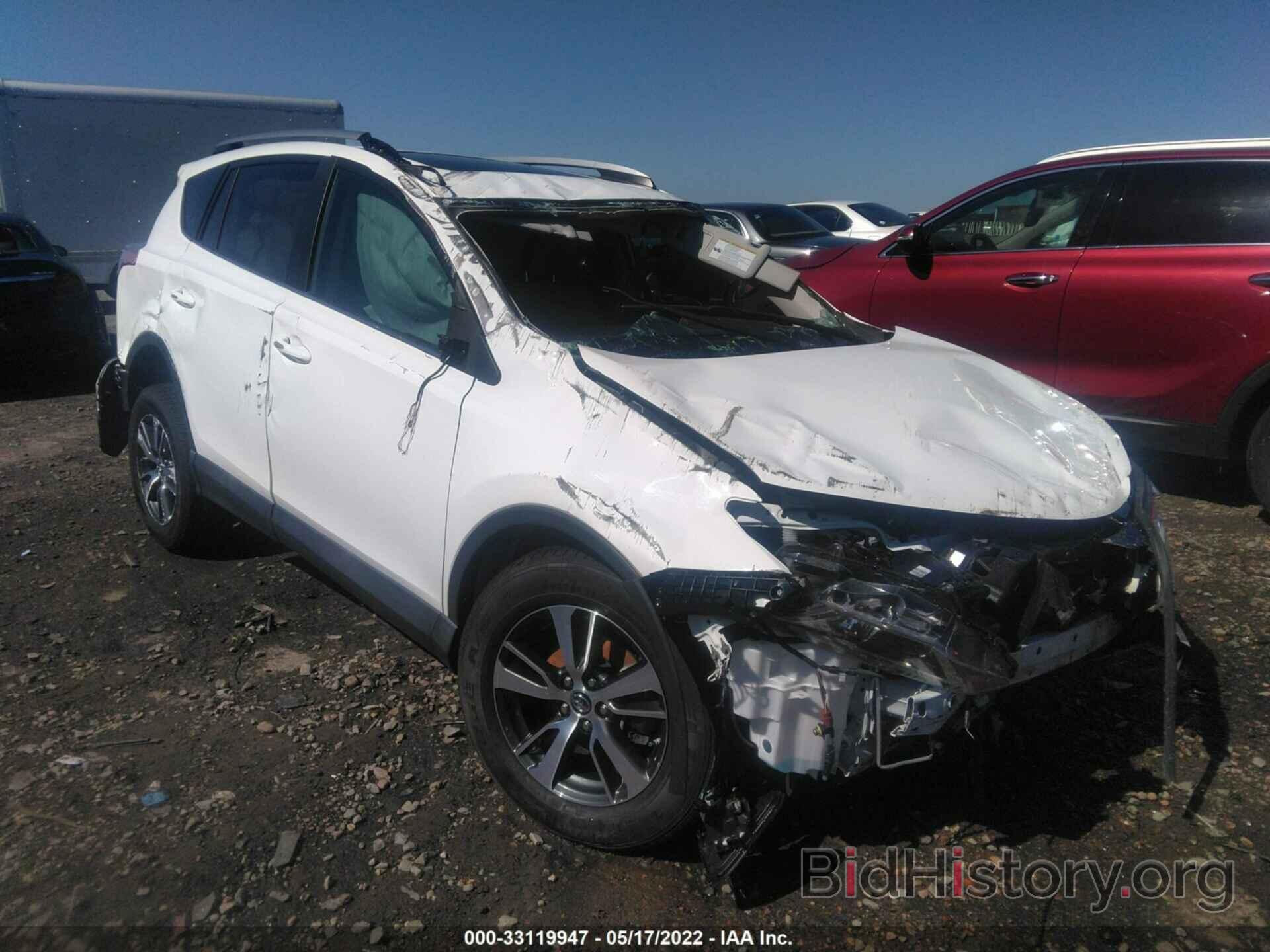 Photo 2T3WFREV4JW423940 - TOYOTA RAV4 2018