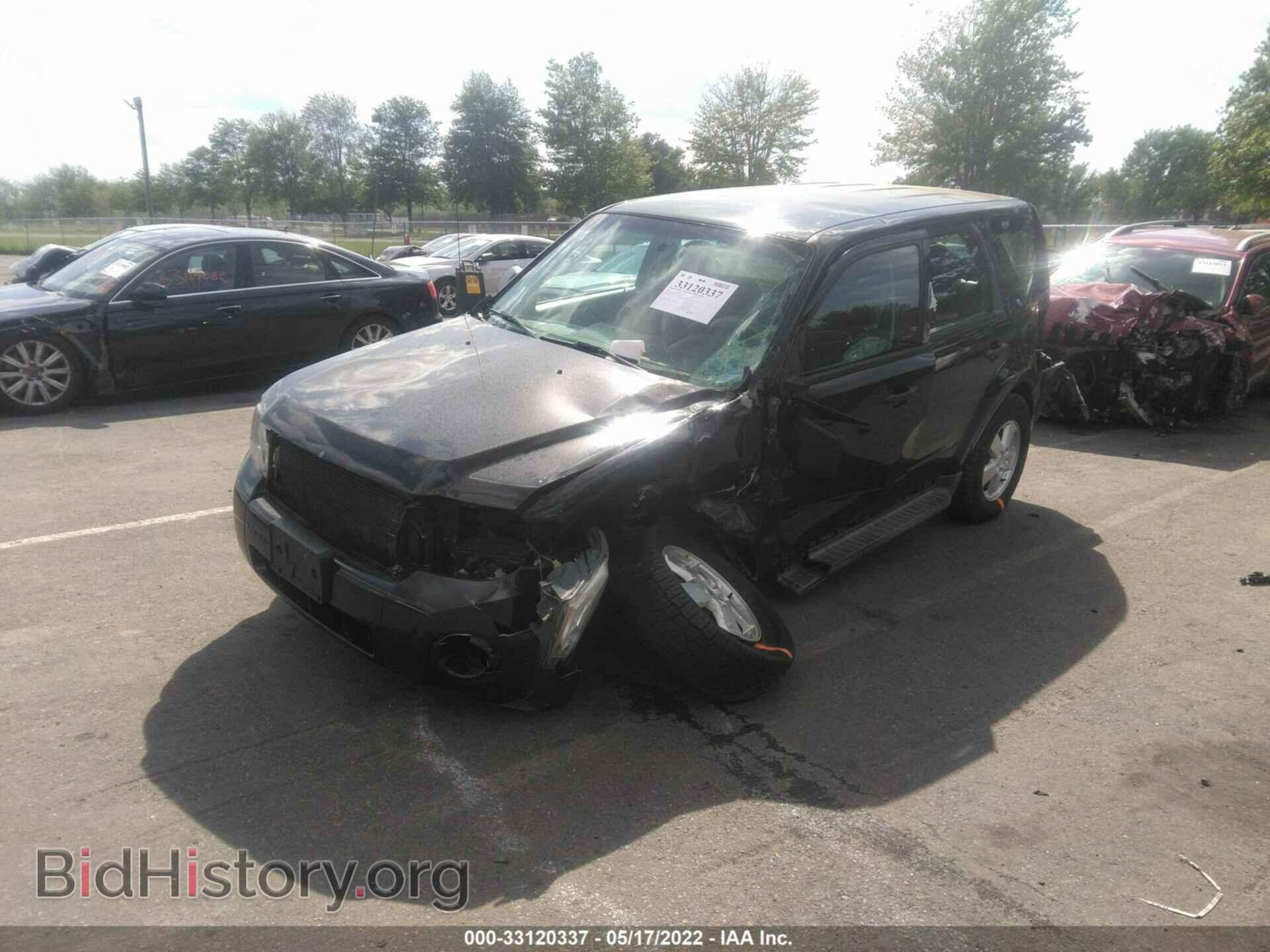 2011 FORD ESCAPE - VIN: 1FMCU0C79BKC19522 - Фото 2