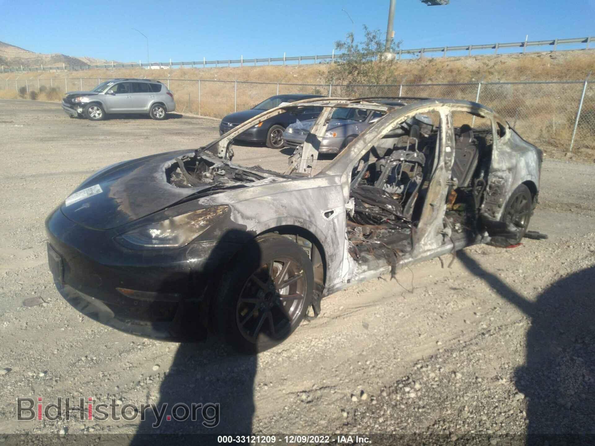 2019 TESLA MODEL 3 - VIN: 5YJ3E1EA8KF400074 - Фото 2