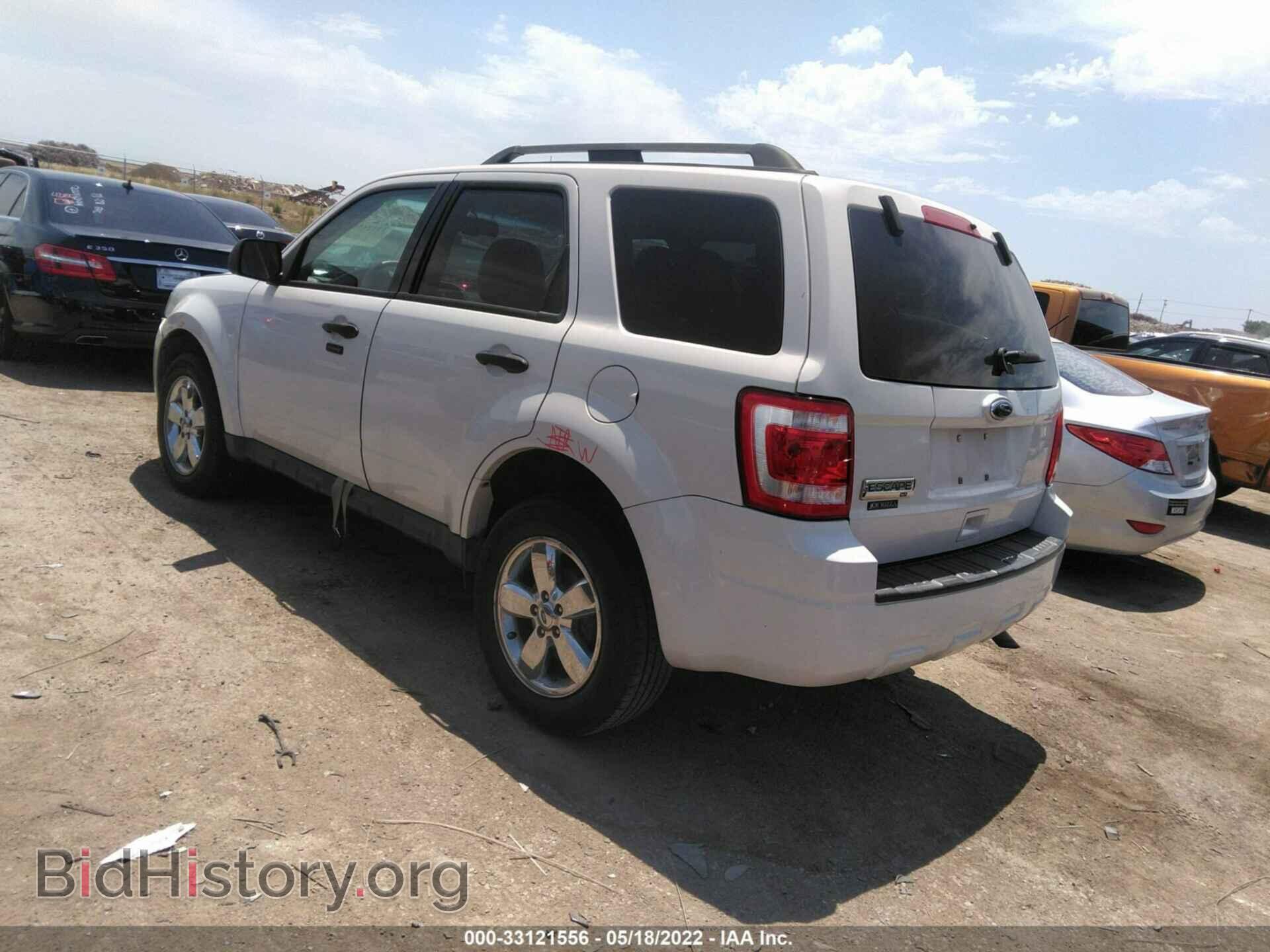 2010 FORD ESCAPE - VIN: 1FMCU9D7XAKA04331 - Фото 3