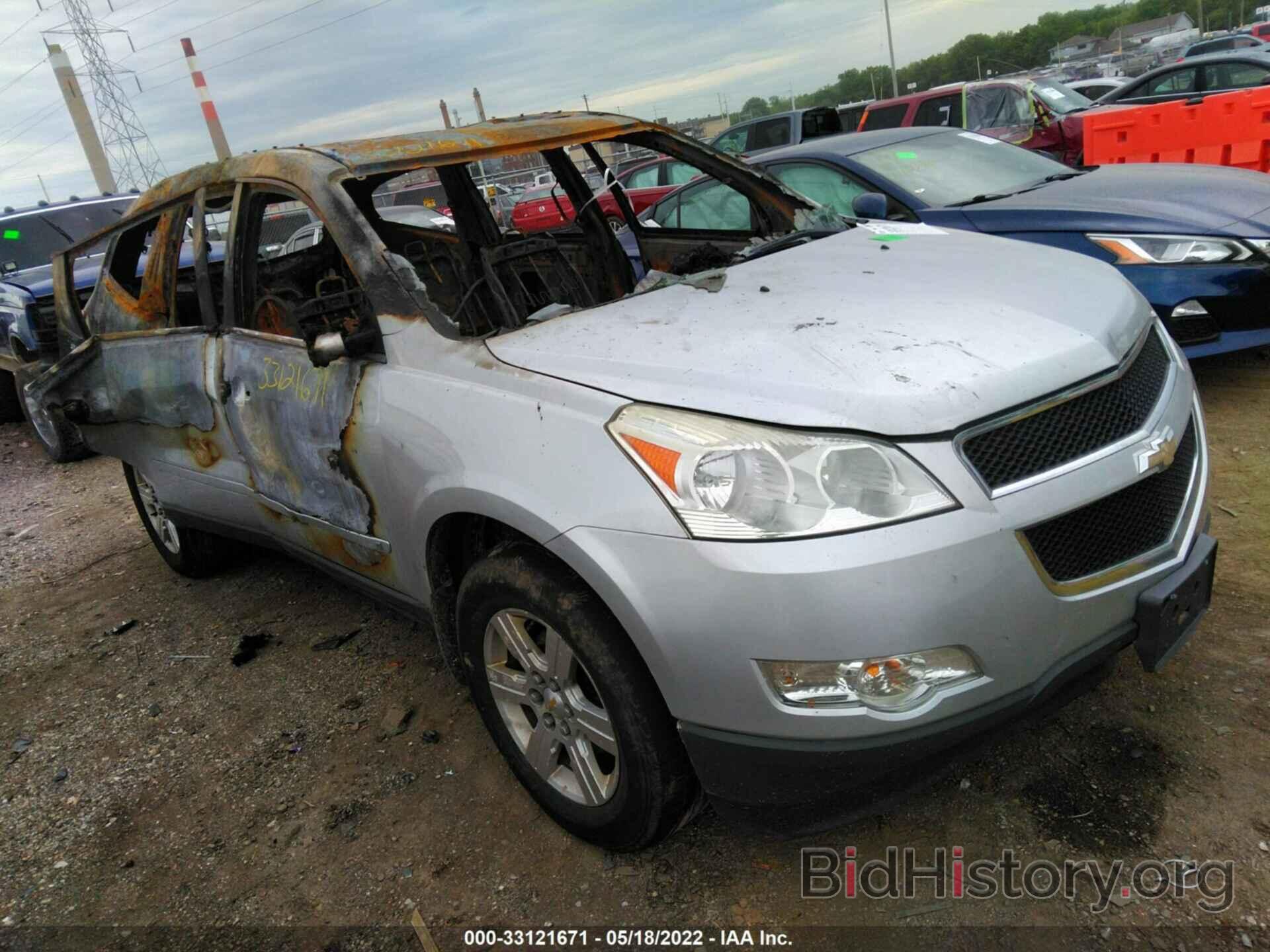 Photo 1GNLVFED6AS113056 - CHEVROLET TRAVERSE 2010