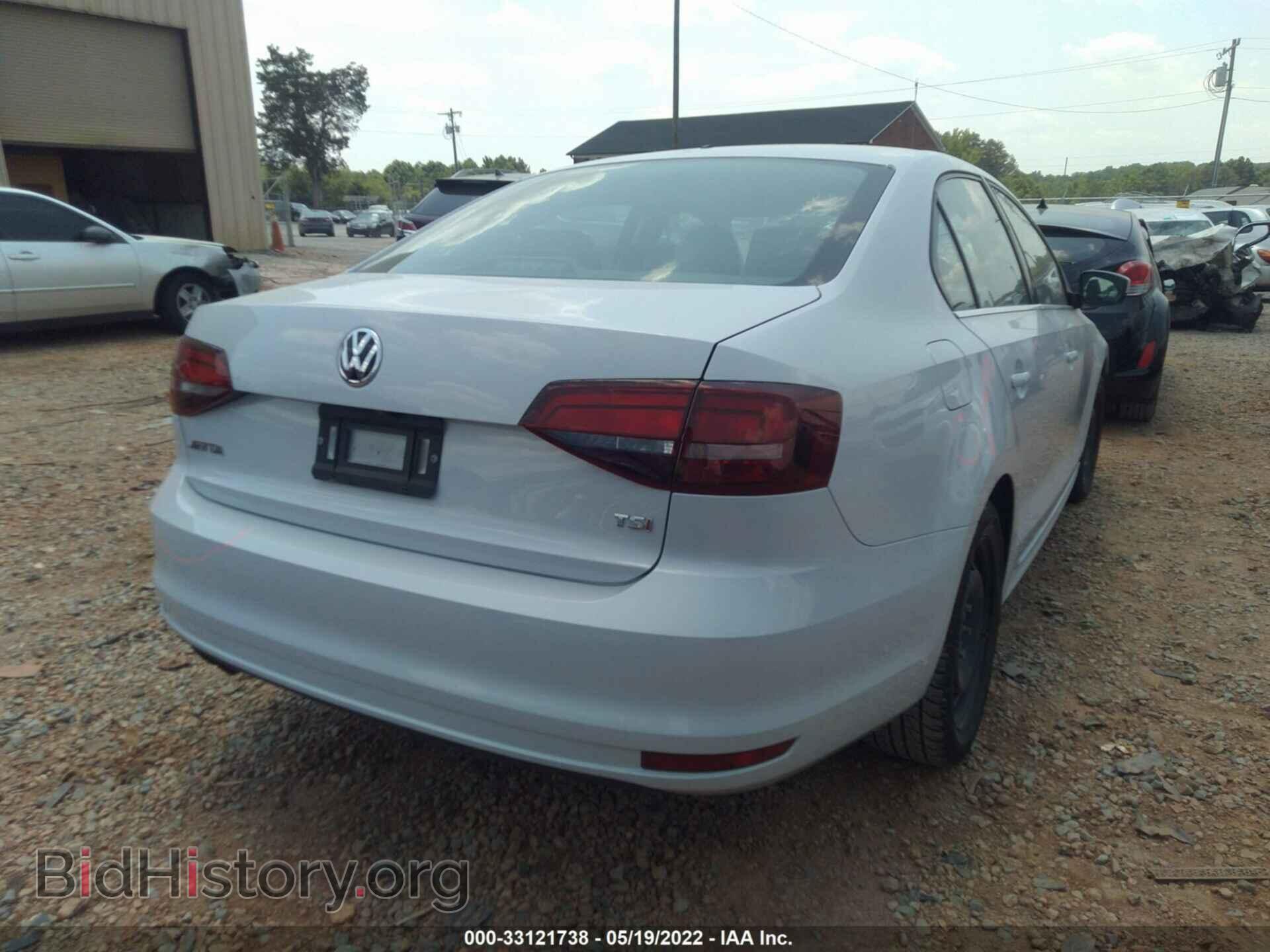 2017 VOLKSWAGEN JETTA - VIN: 3VW2B7AJ3HM239437 - Фото 4