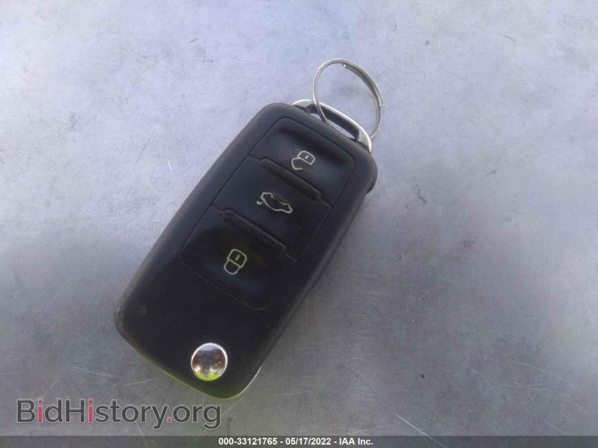 2012 VOLKSWAGEN BEETLE - VIN: 3VWJP7AT2CM646236 - Фото 11