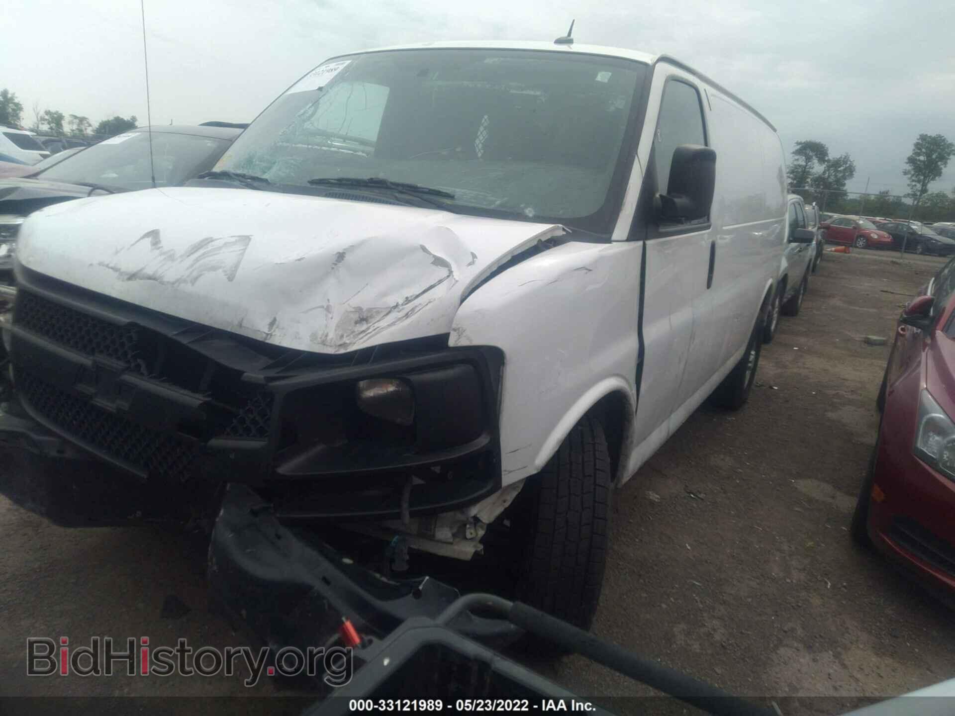2014 CHEVROLET EXPRESS CARGO VAN - VIN: 1GCWGFCA4E1159022 - Photo 2
