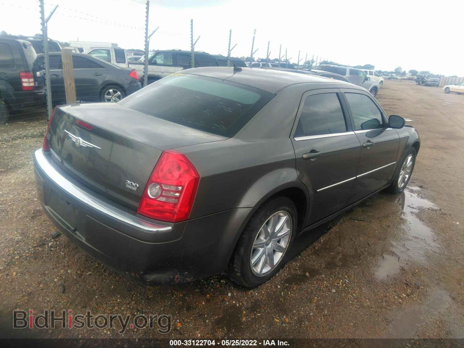 2008 CHRYSLER 300 - VIN: 2C3KA33G68H303067 - Фото 4