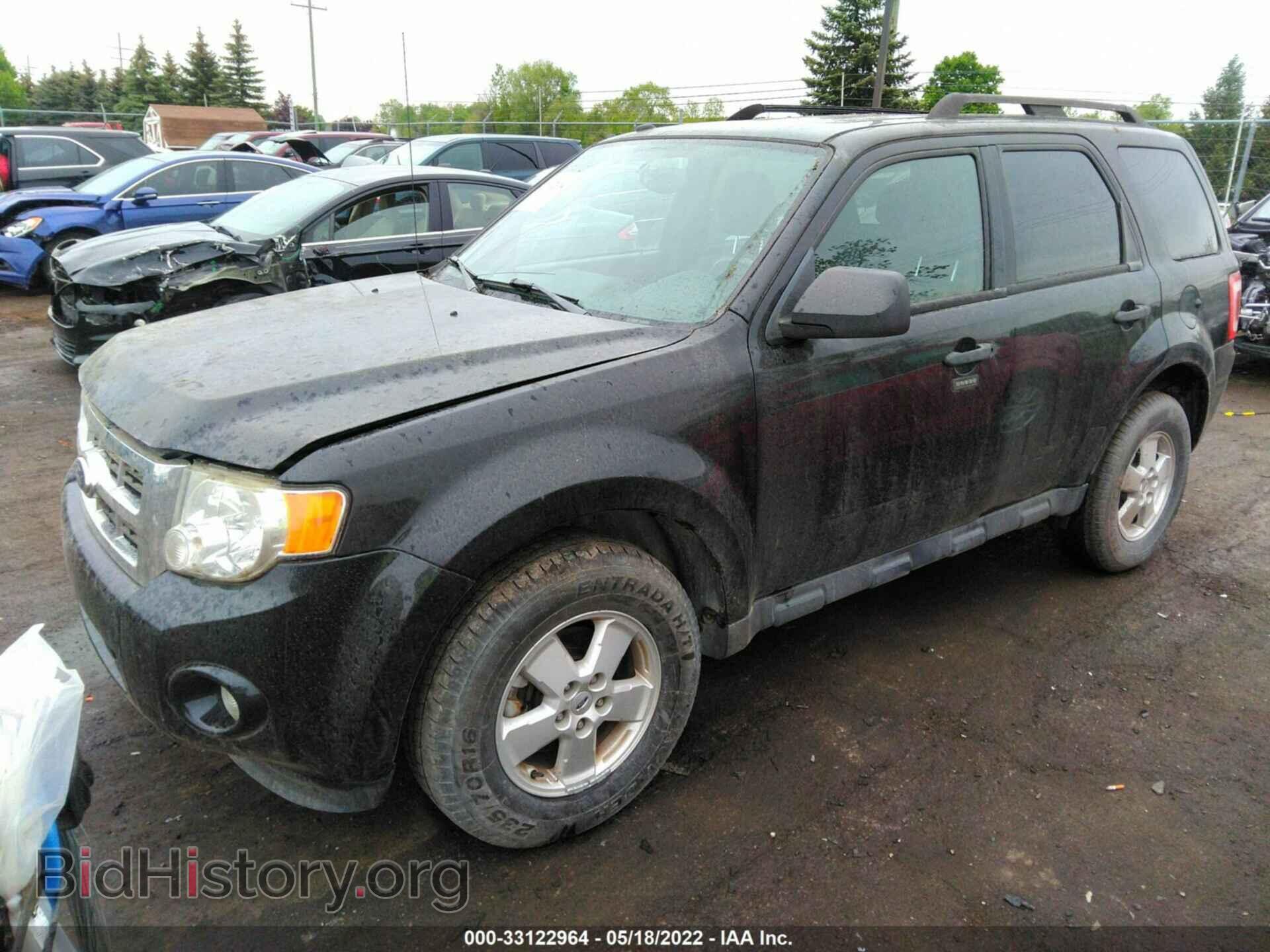 2011 FORD ESCAPE - VIN: 1FMCU0D77BKB12564 - Фото 2