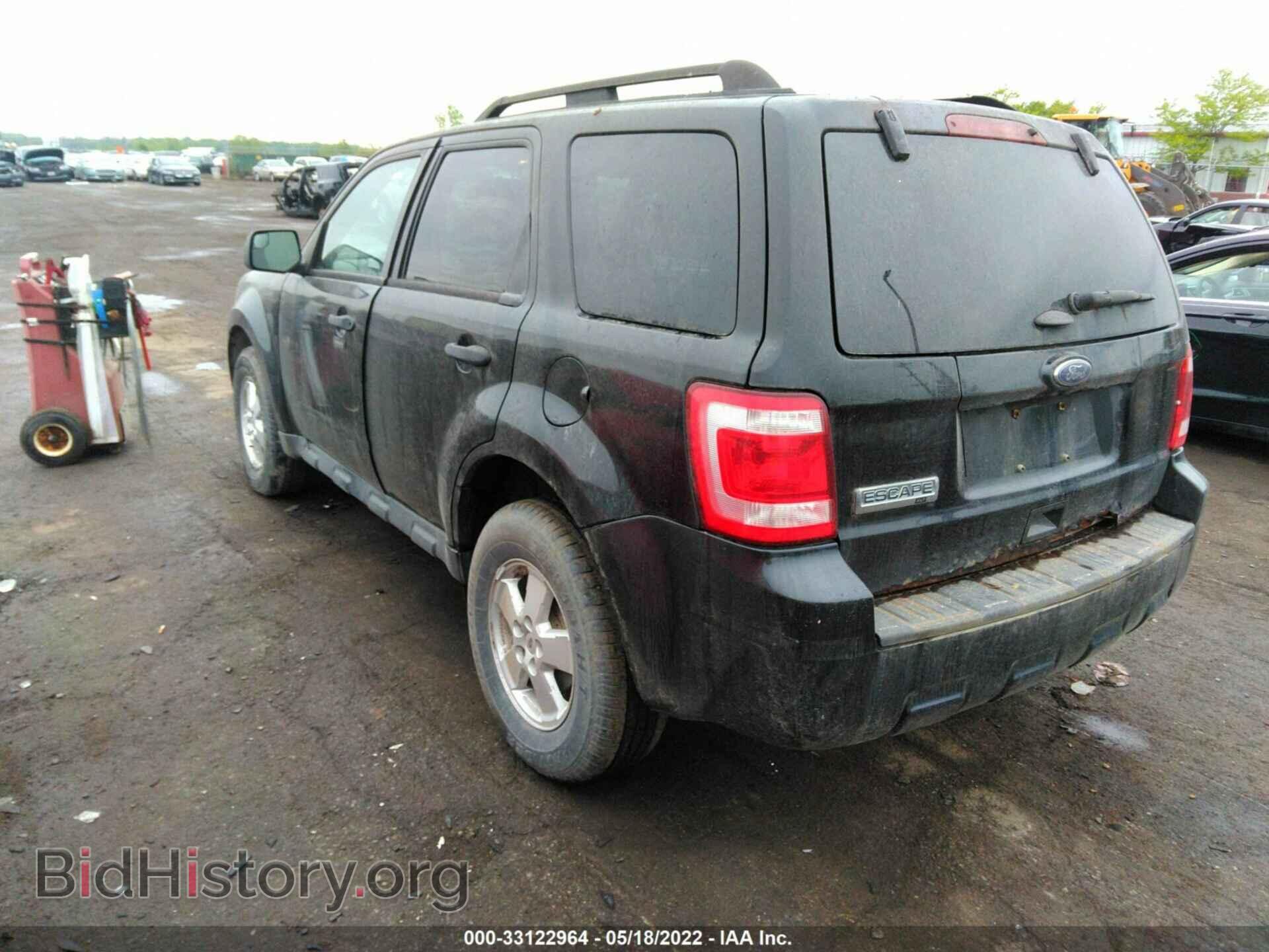 2011 FORD ESCAPE - VIN: 1FMCU0D77BKB12564 - Фото 3