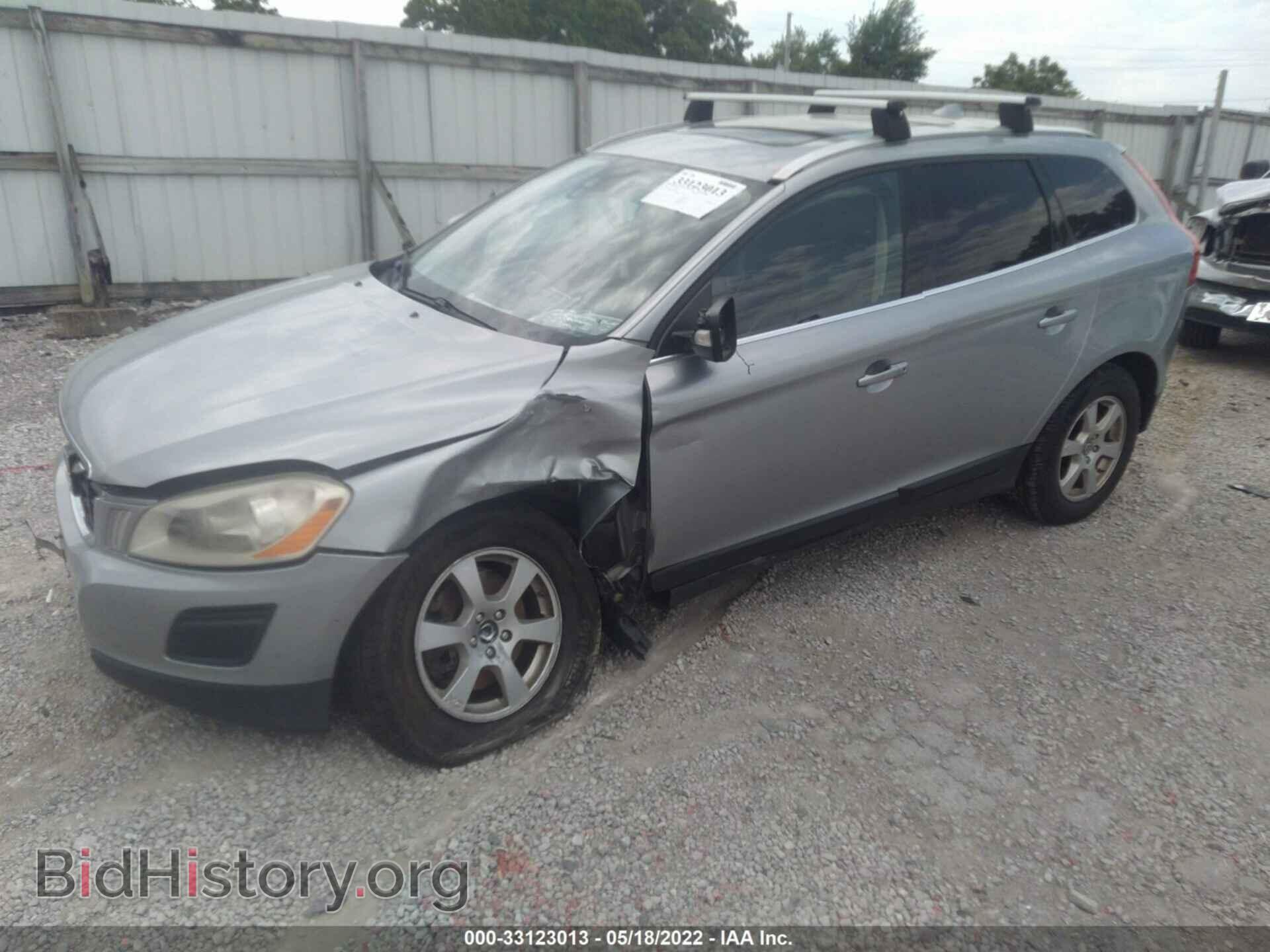 2011 VOLVO XC60 - VIN: YV4952DZ8B2154392 - Фото 2