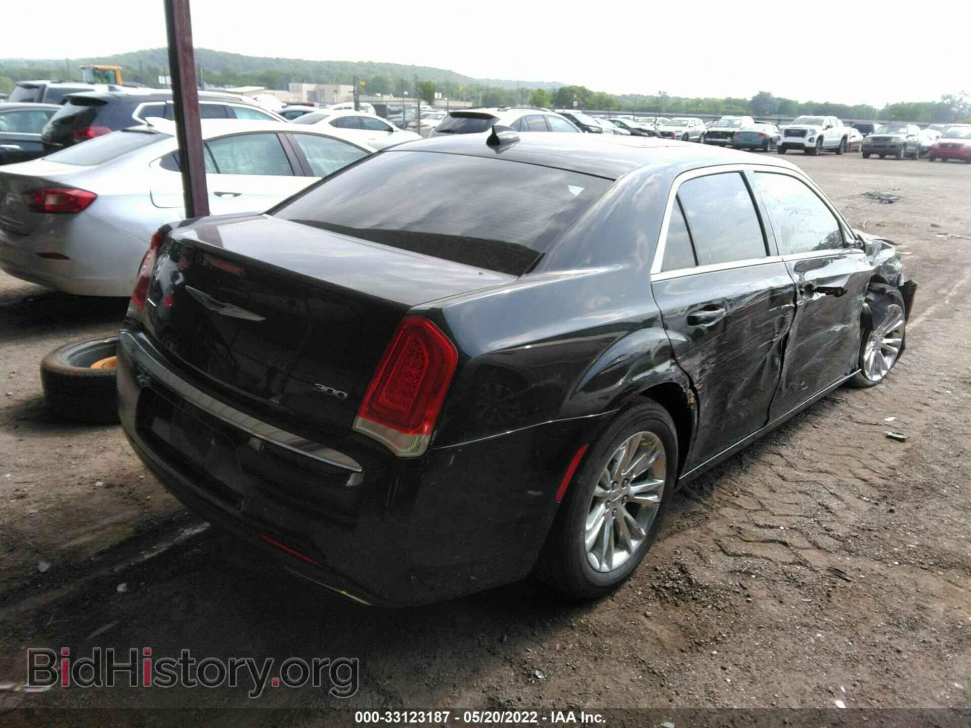2017 CHRYSLER 300 - VIN: 2C3CCAAG2HH591062 - Фото 4