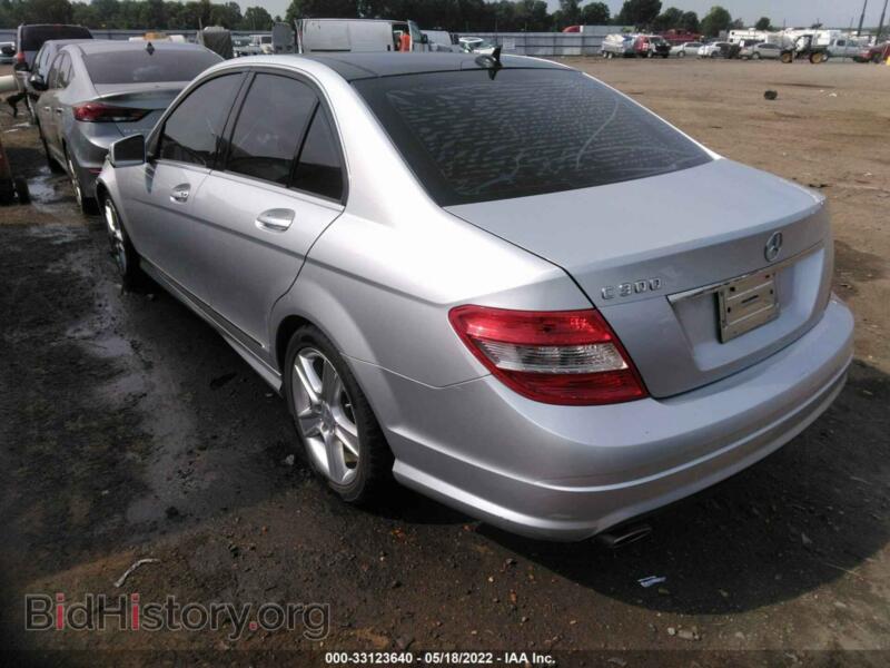 2011 Mercedes-Benz C-CLASS (VIN WDDGF5EB5BR149089) — фото 3 из 11