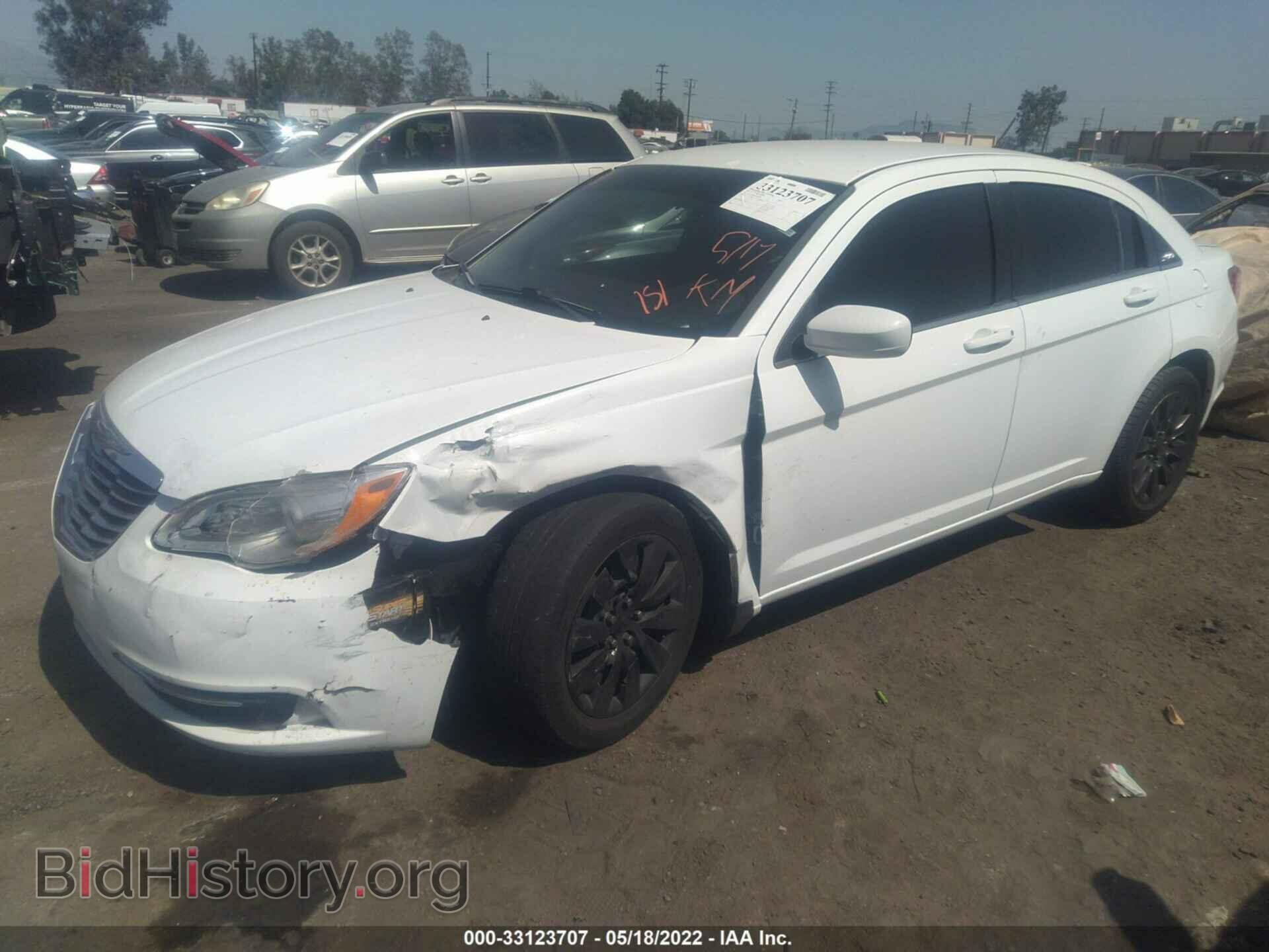 2014 CHRYSLER 200 - VIN: 1C3CCBAB0EN210922 - Photo 2
