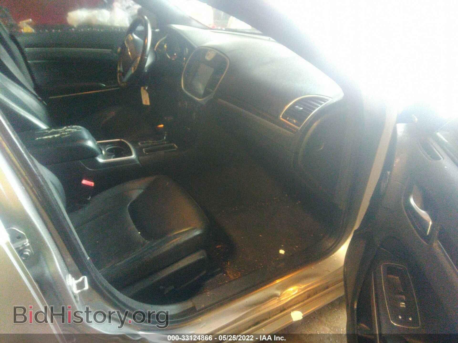 2011 CHRYSLER 300 - VIN: 2C3CA5CG5BH546036 - Фото 5